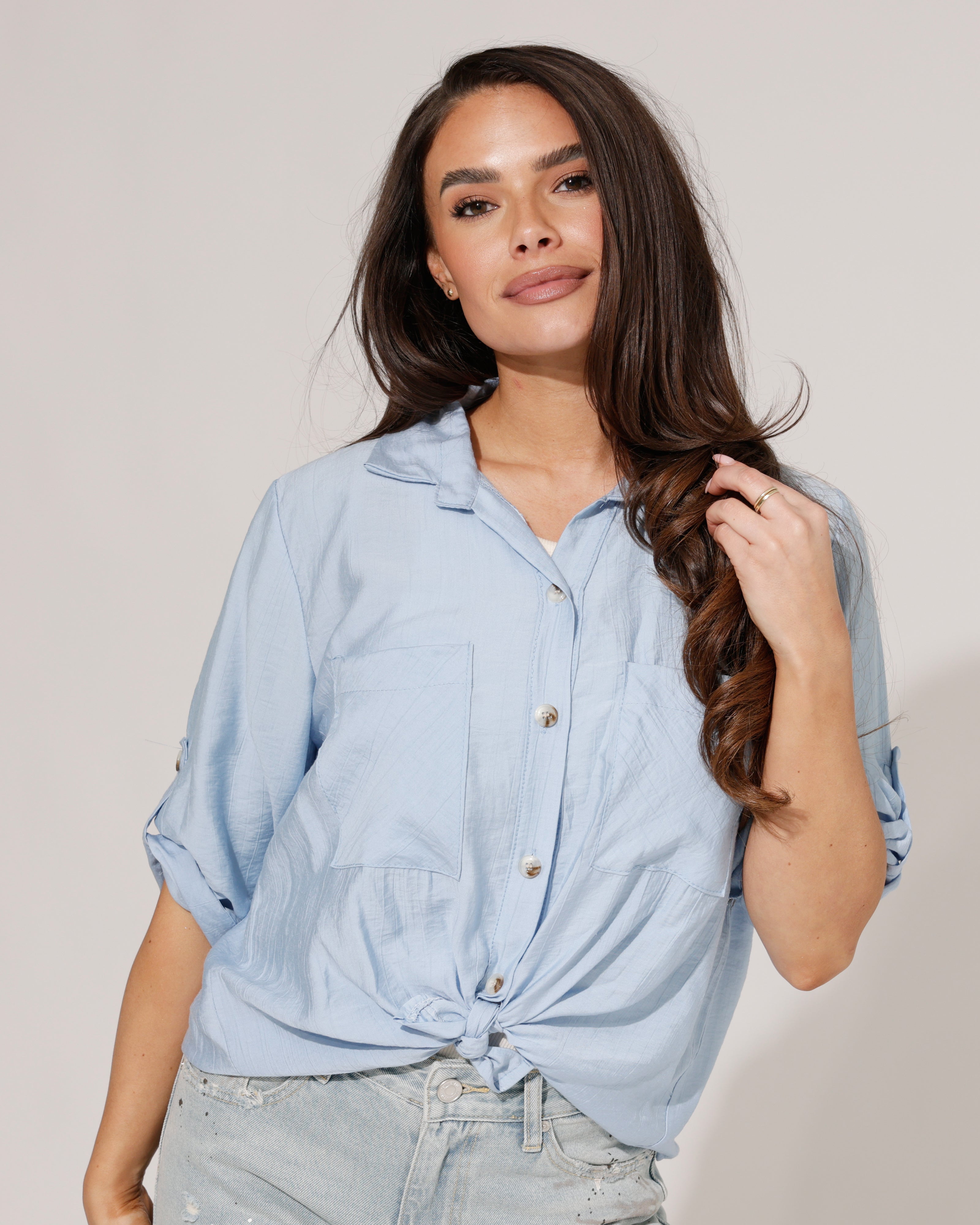 Blouse met knoop Milou Lichtblauw