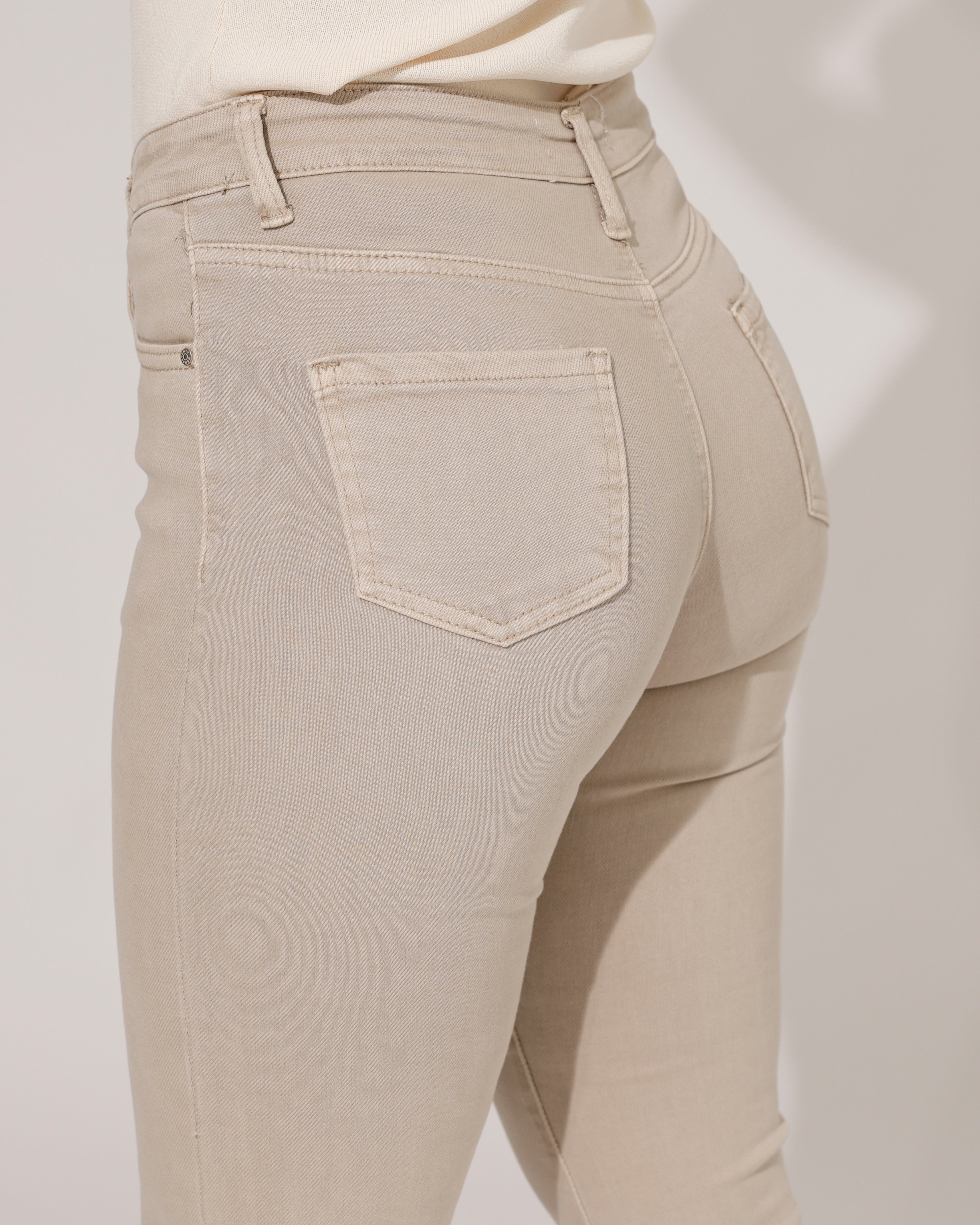 Redseventy | Flared jeans Janey-5 Zand