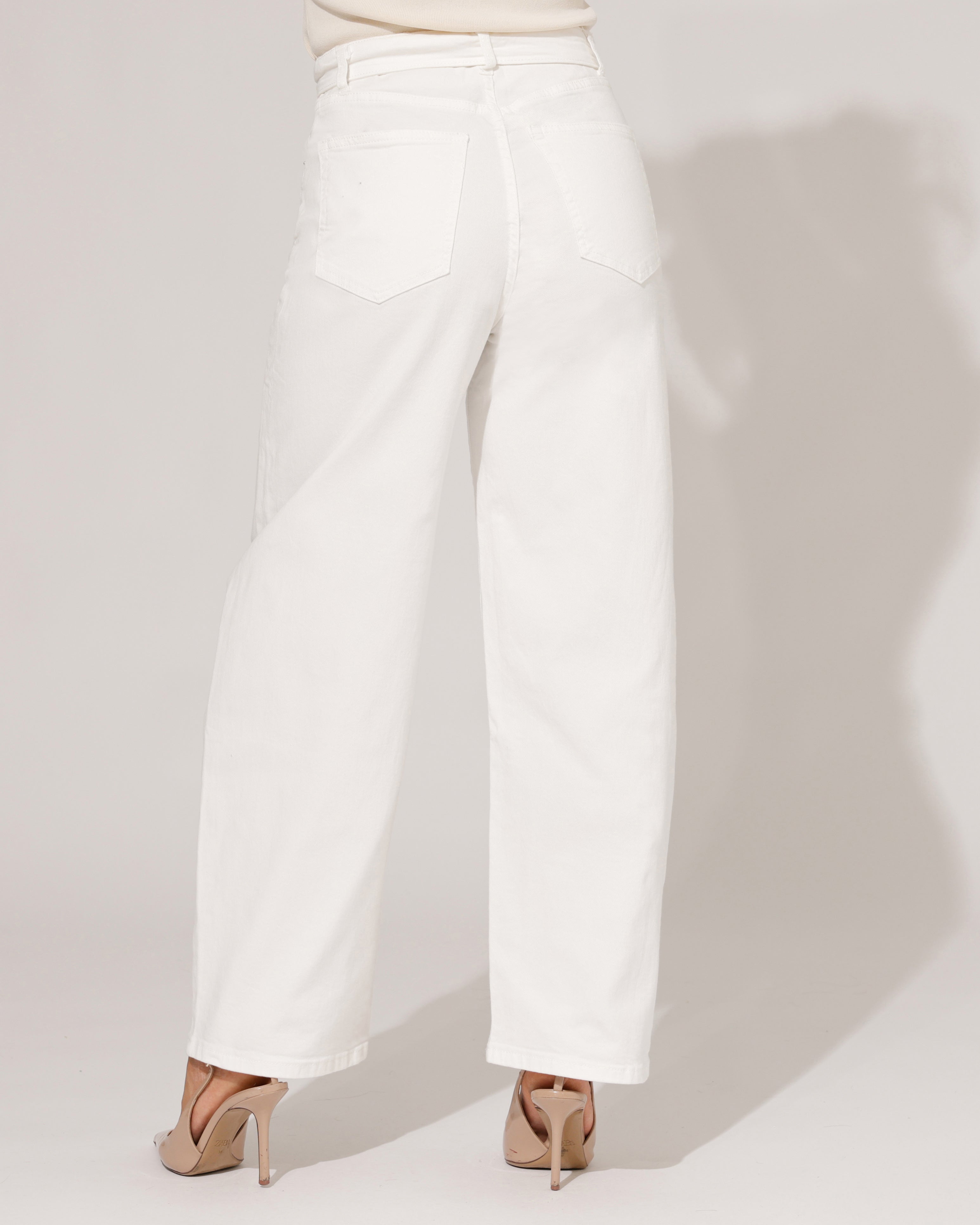 VS Miss | Barrel jeans omslag Elin Wit