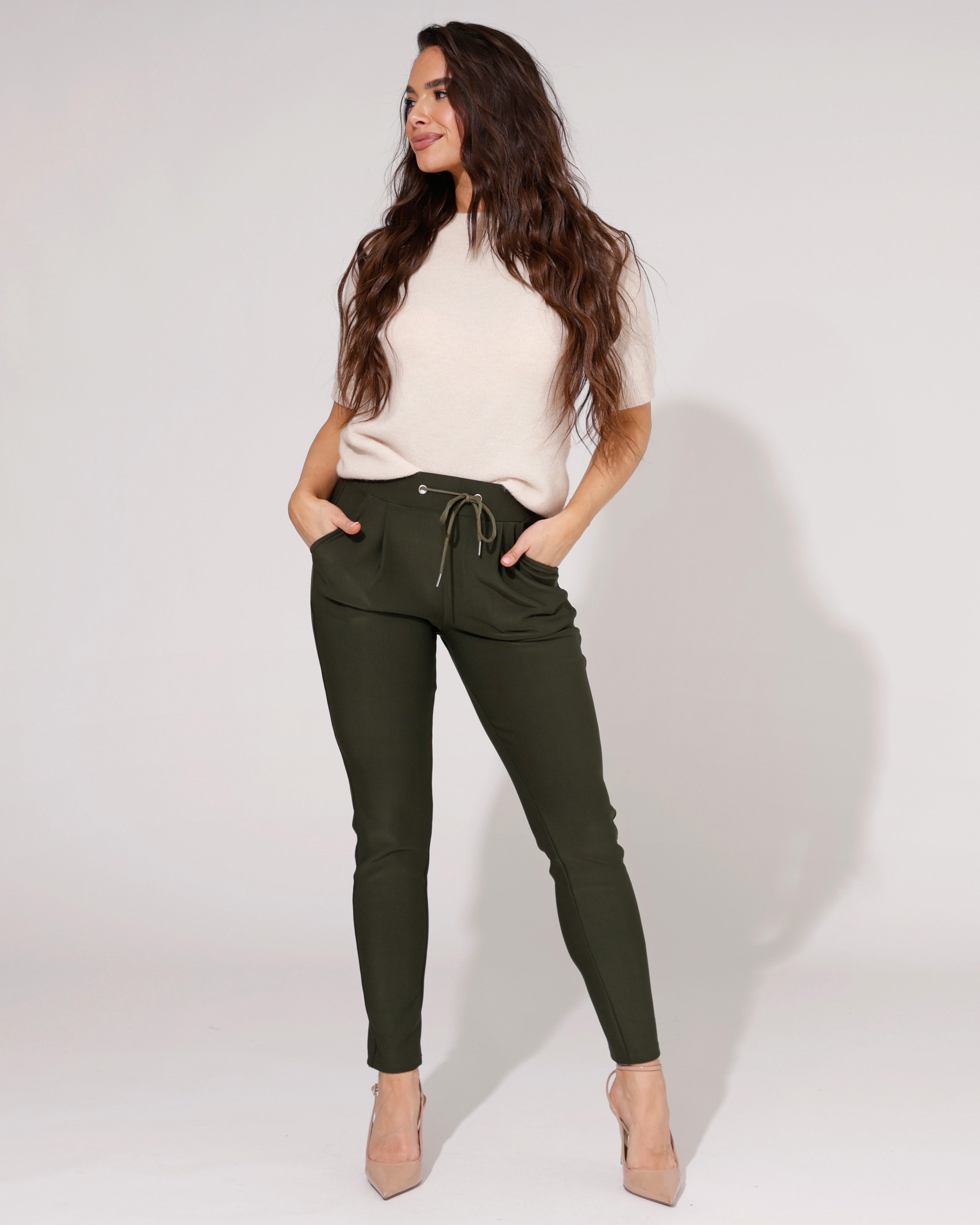 Broek Nova Donkergroen