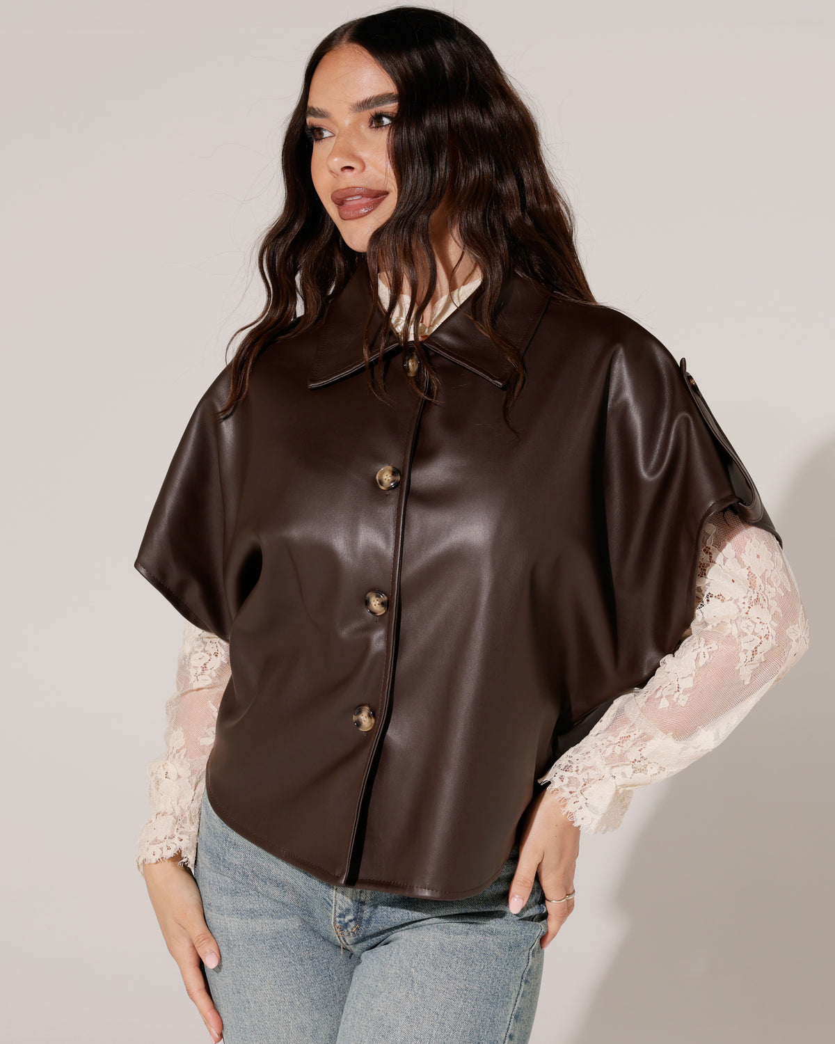 Leatherlook blouse Yona Donkerbruin