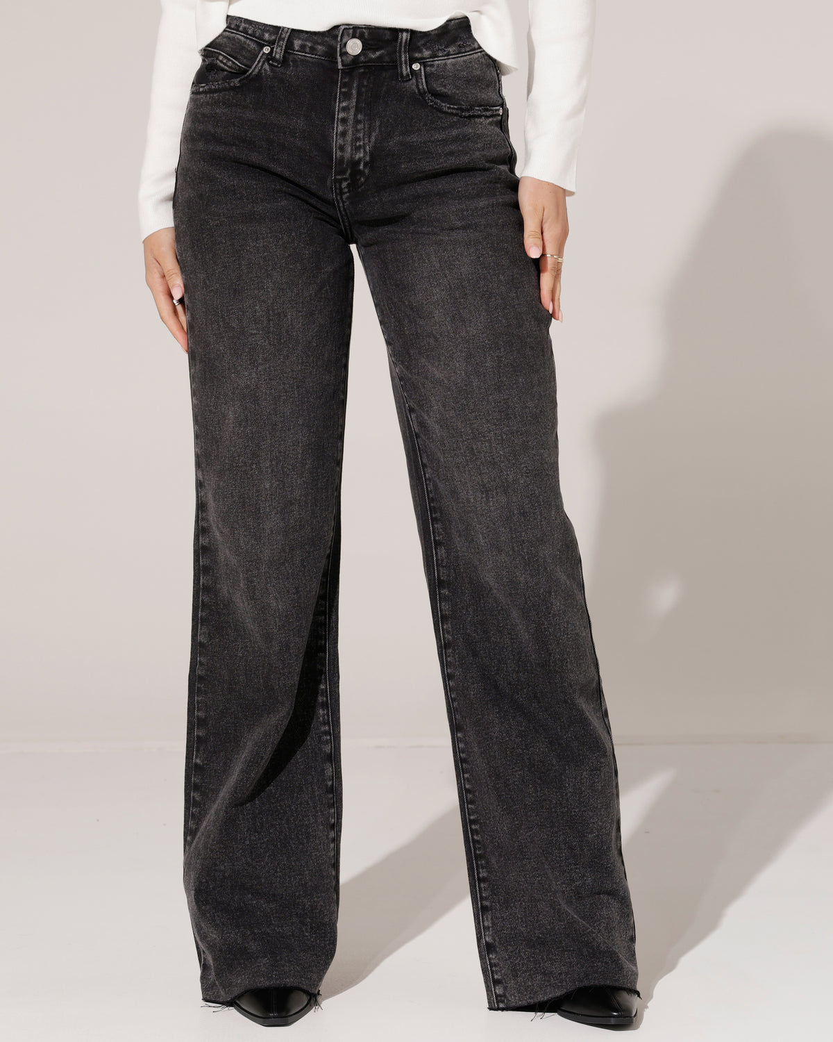 Queen Hearts | Wide leg jeans TALL Misty-2 Donkergrijs