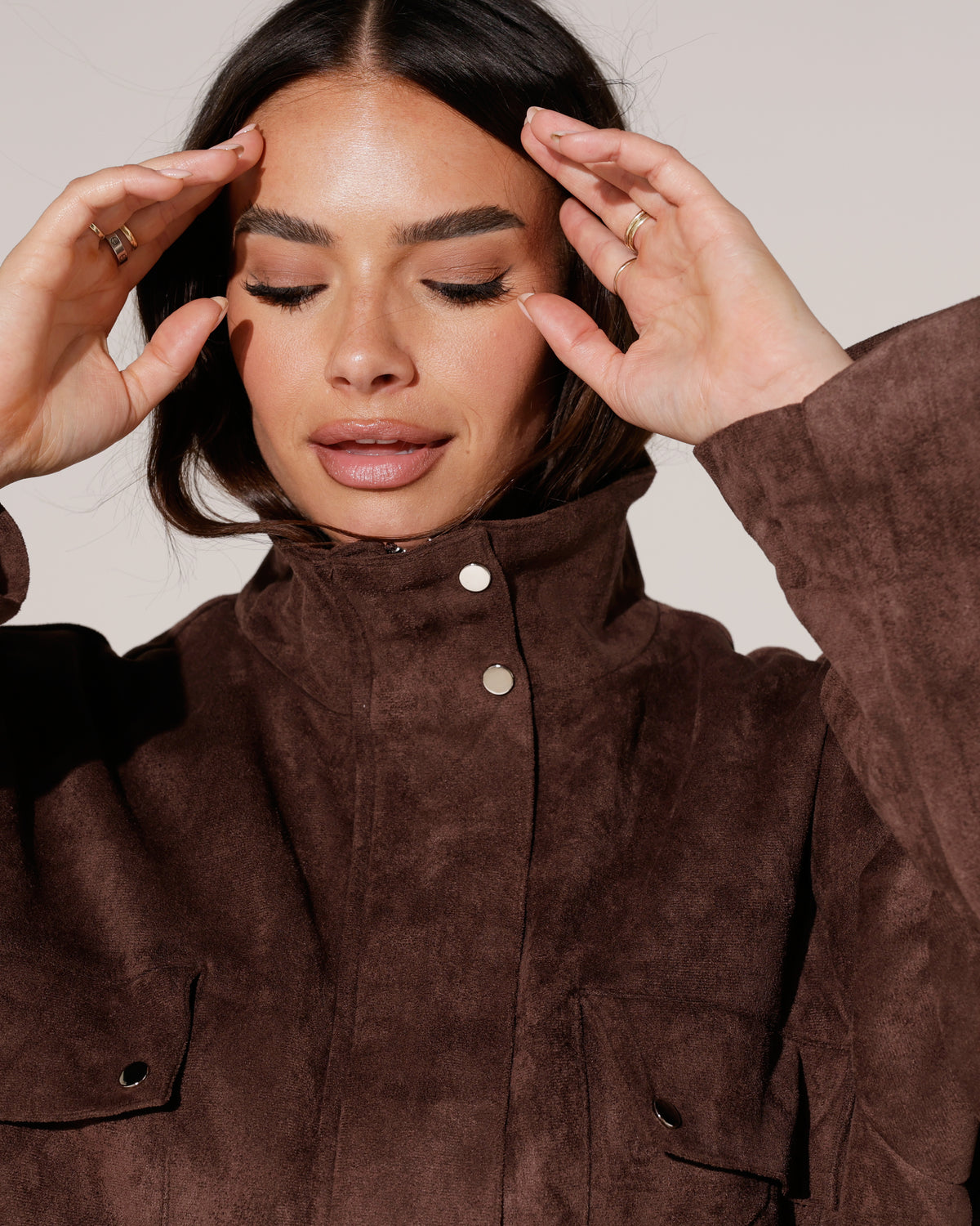 Suede-look bomberjacket Jenna Donkerbruin