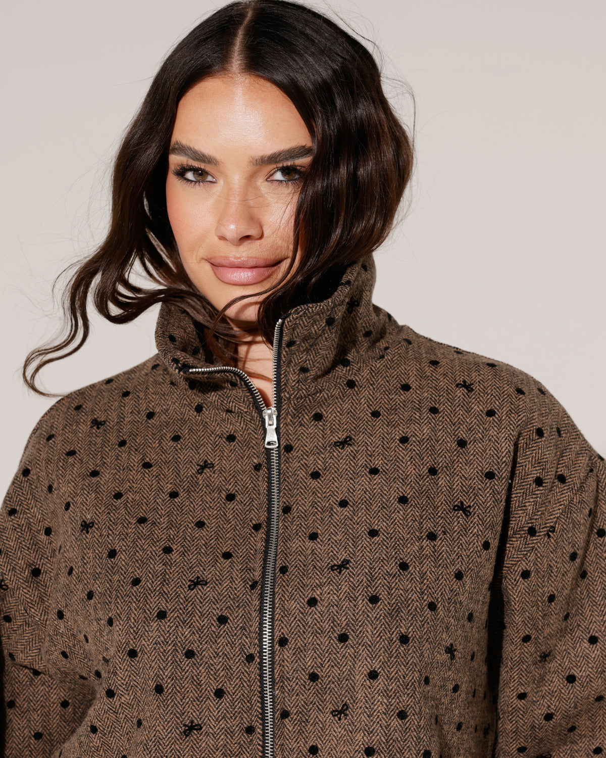 Bomberjacket met stippen Sissy Bruin