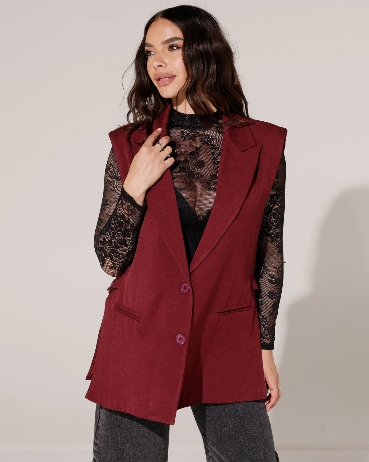 Lang gilet met knopen Macy Bordeaux