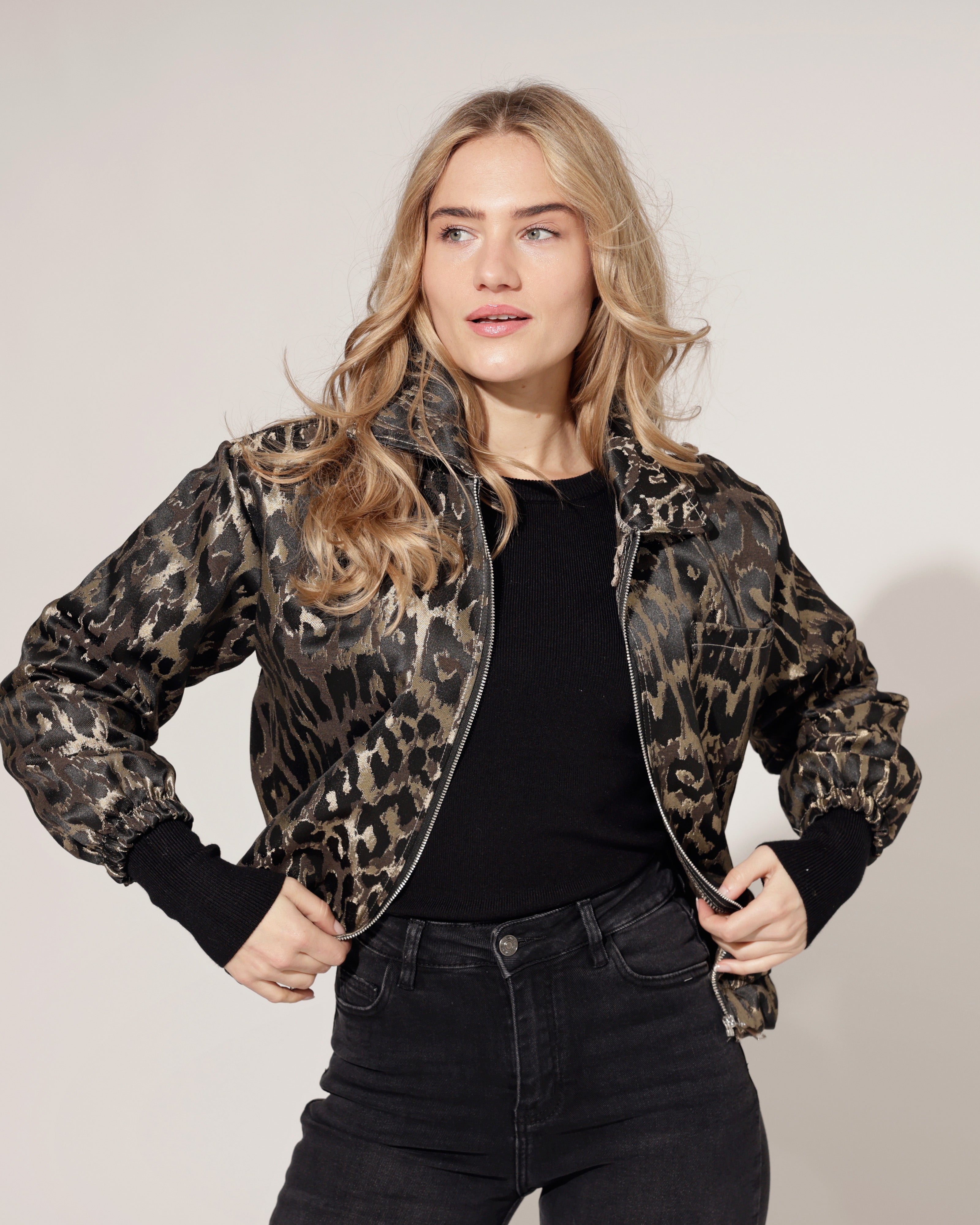 Bomberjacket Jasmine Bruin