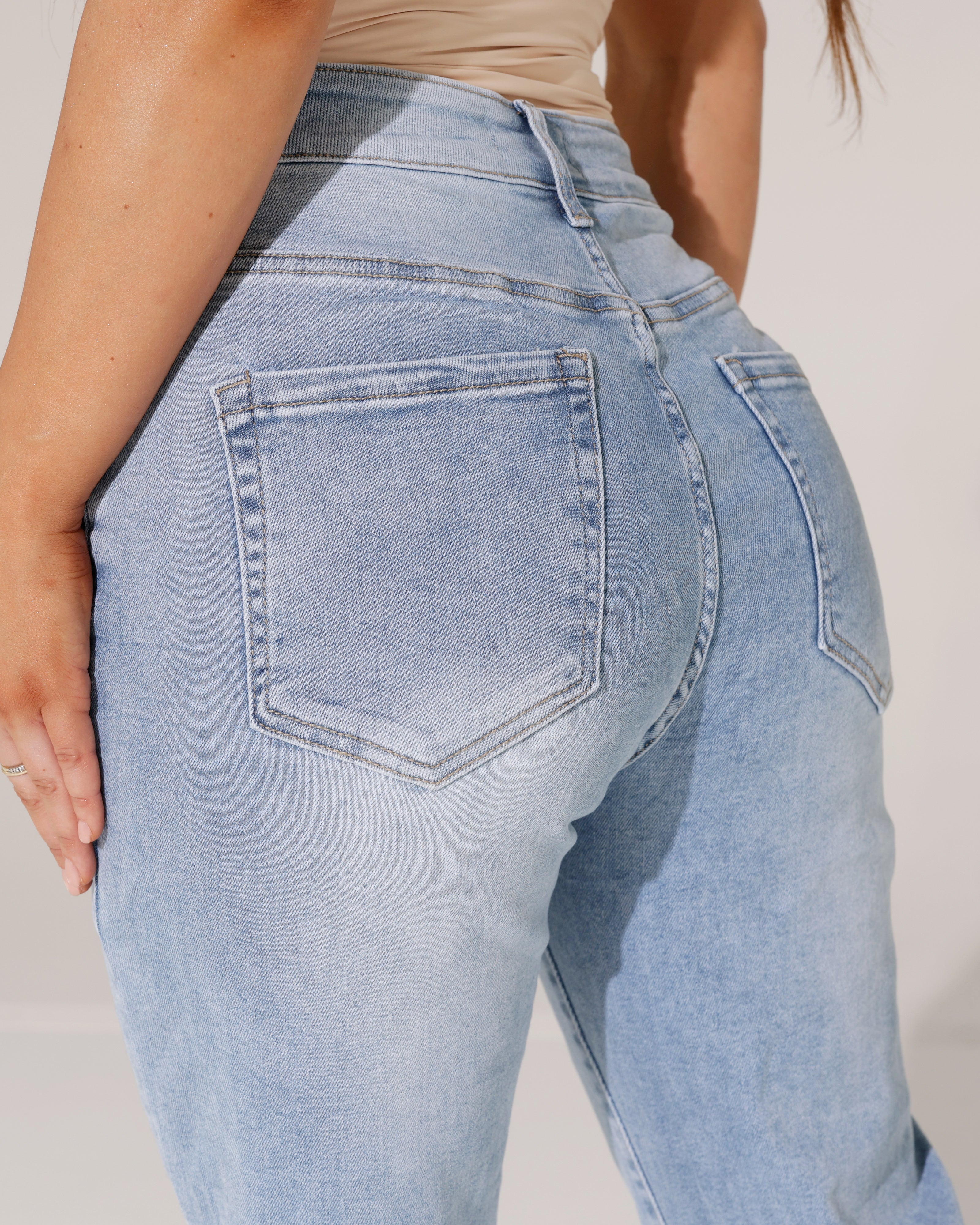 Redseventy | Mom jeans Kitty-24 Lichtblauw