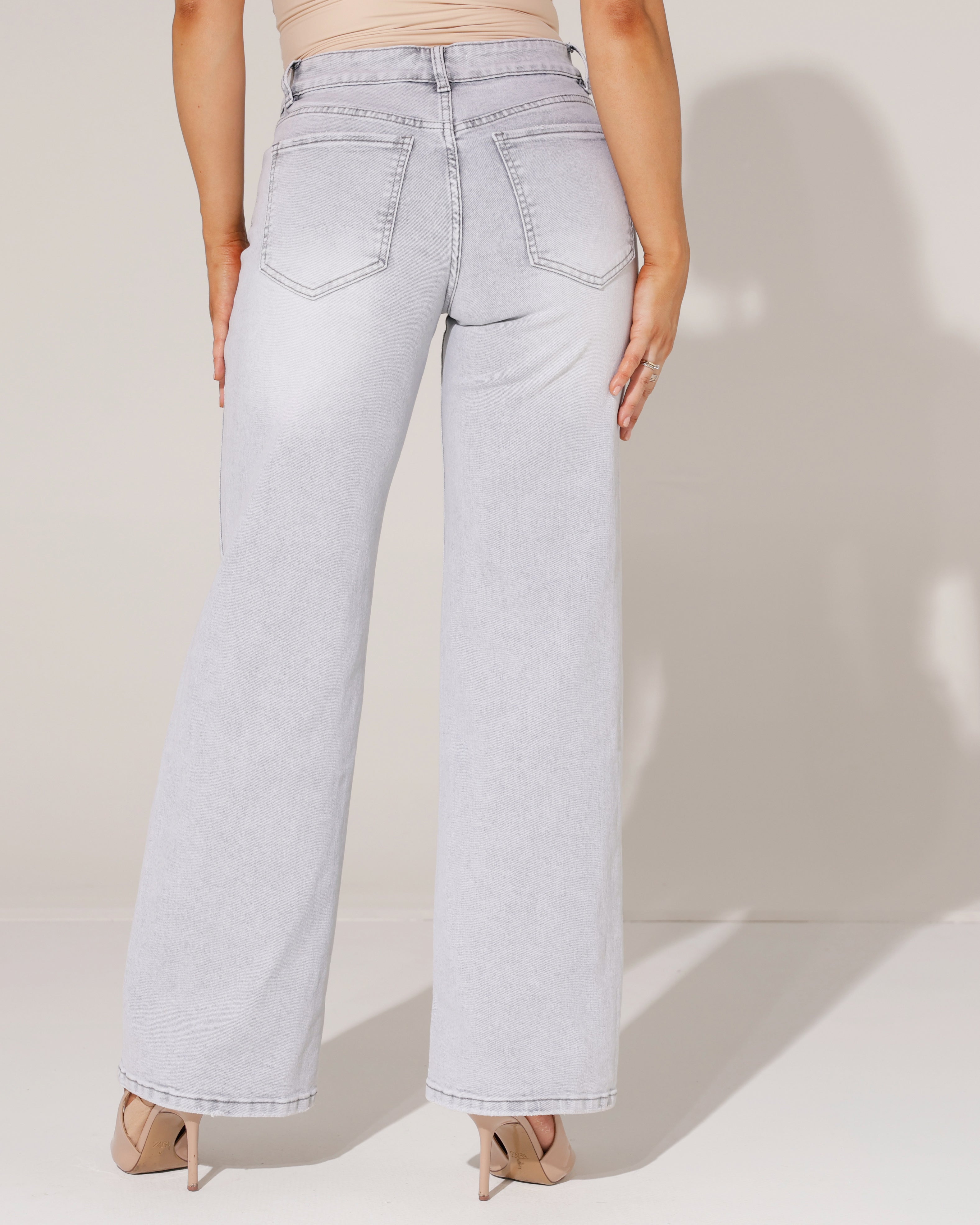 Laulia | Wide leg jeans, low waist Yara-23 Lichtgrijs
