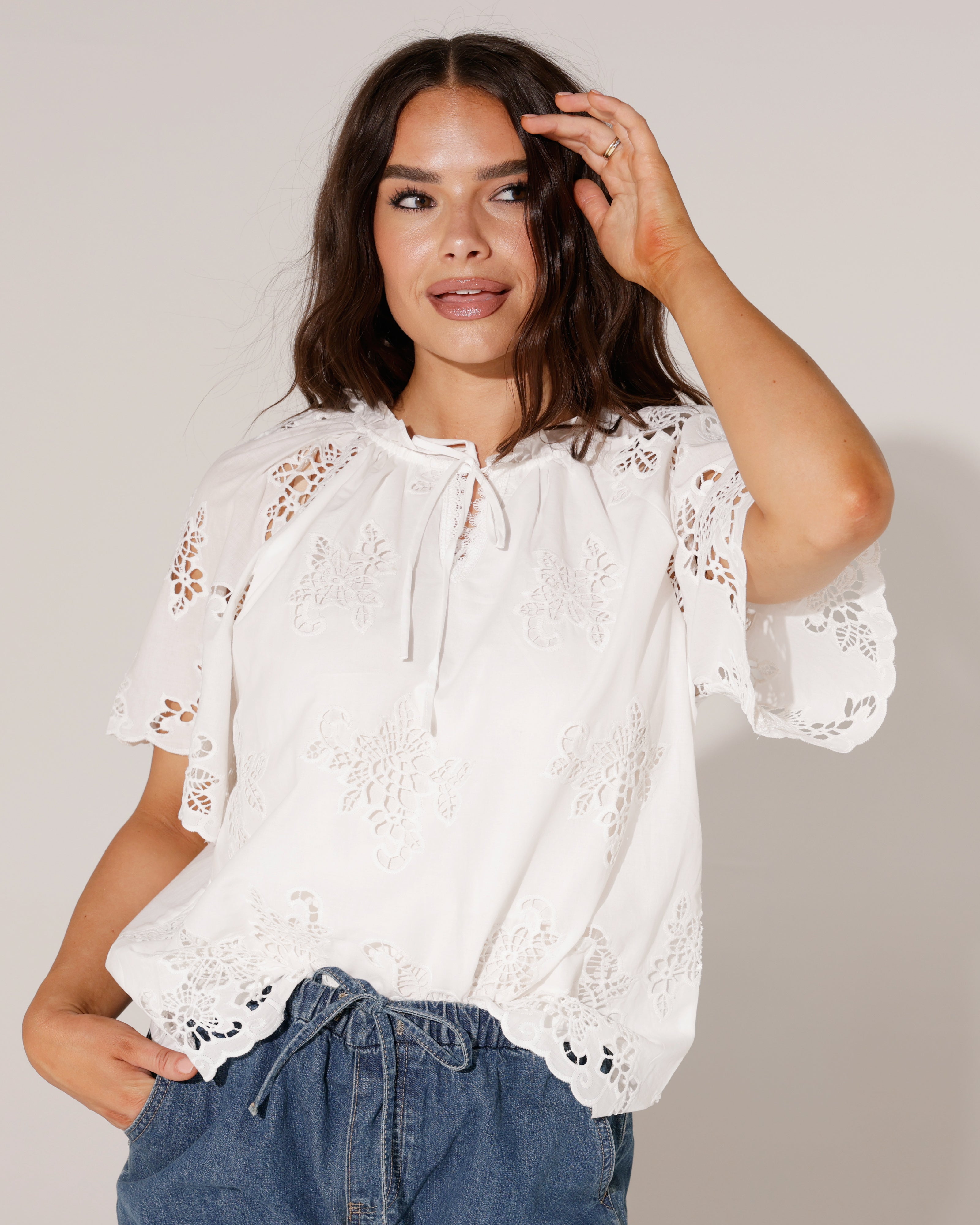 Broderie blouse met bloemen Mila Wit