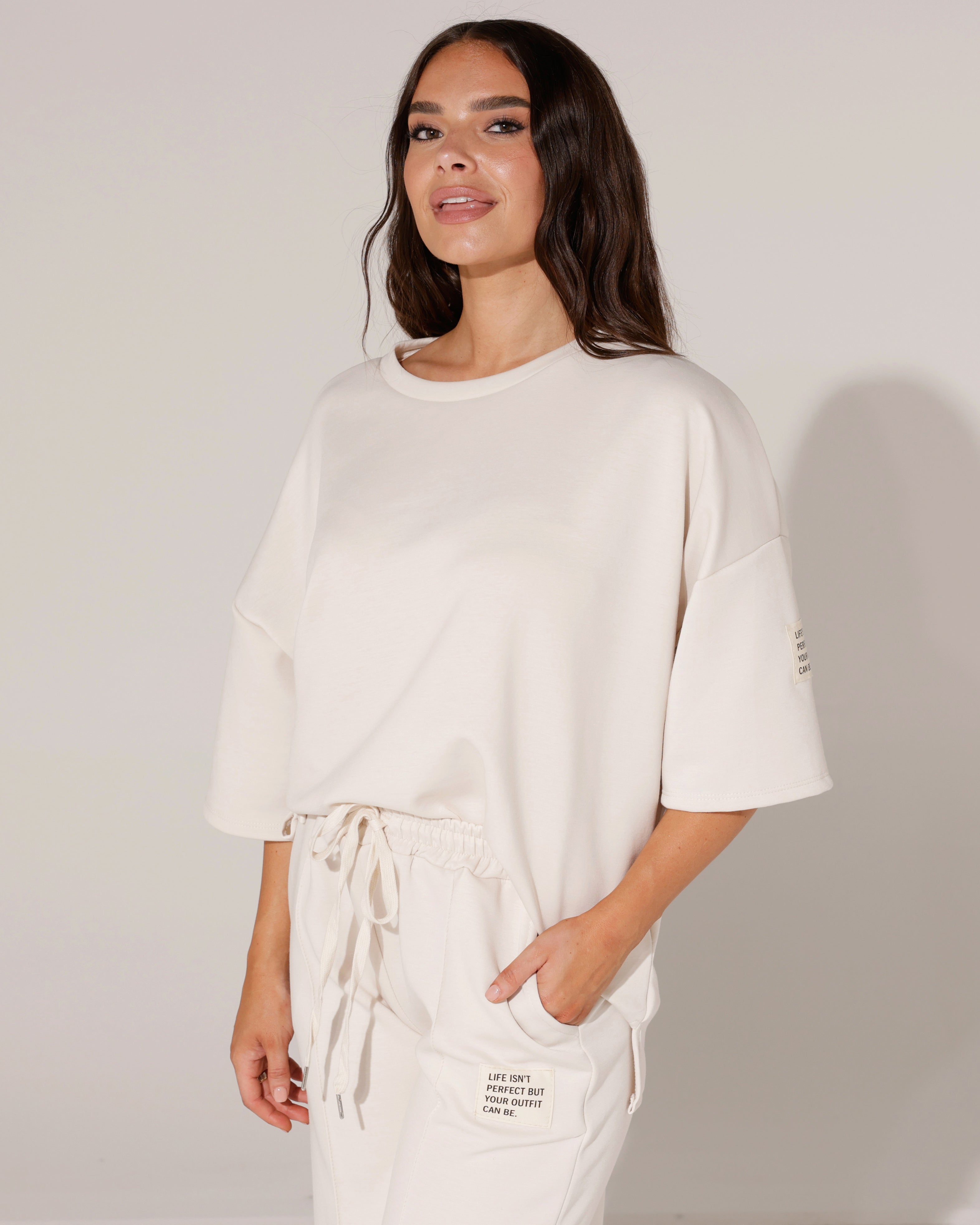 Huispak korte mouwen beige label isn't Perfect Beige