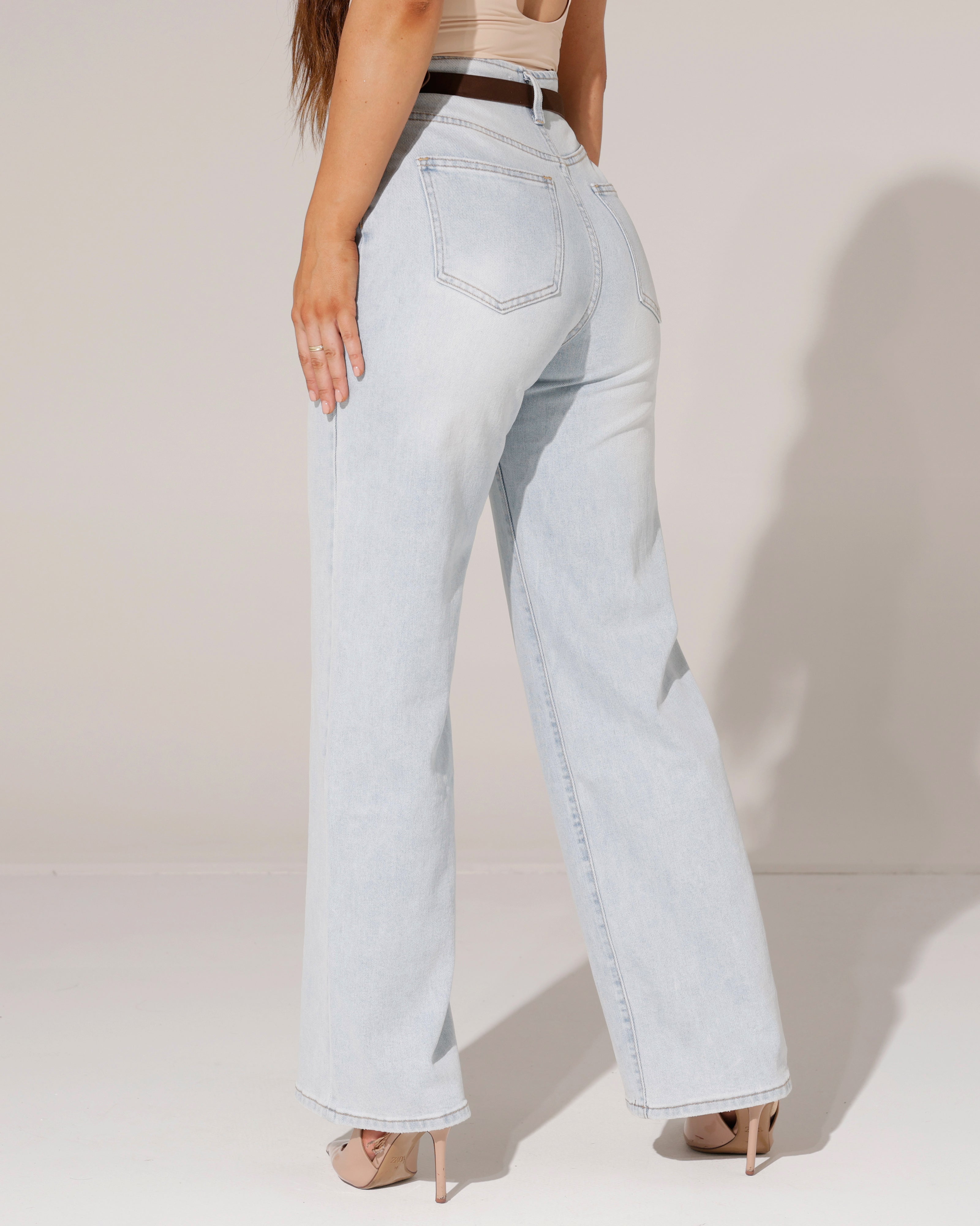 Laulia | Wide leg jeans Grace Lichtblauw