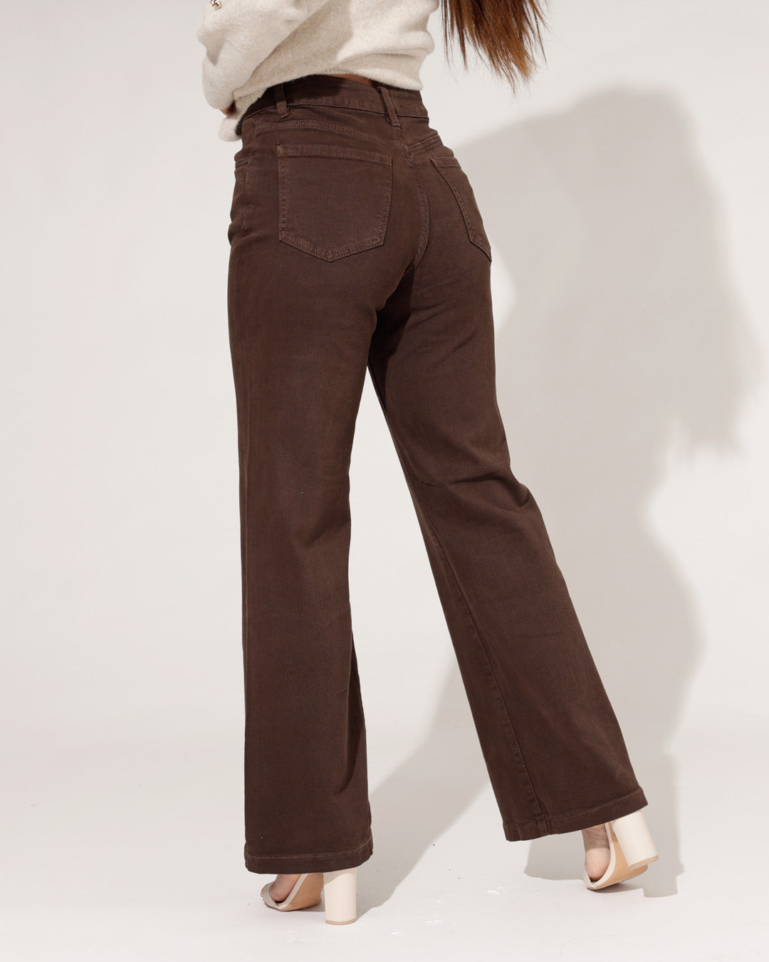 Jewelly | Wide leg jeans Lina Bruin