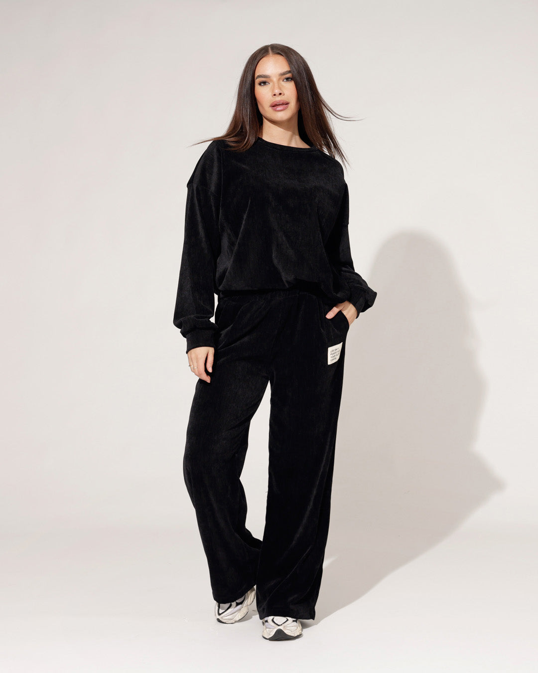 Huispak isn't Perfect // Suede Zwart