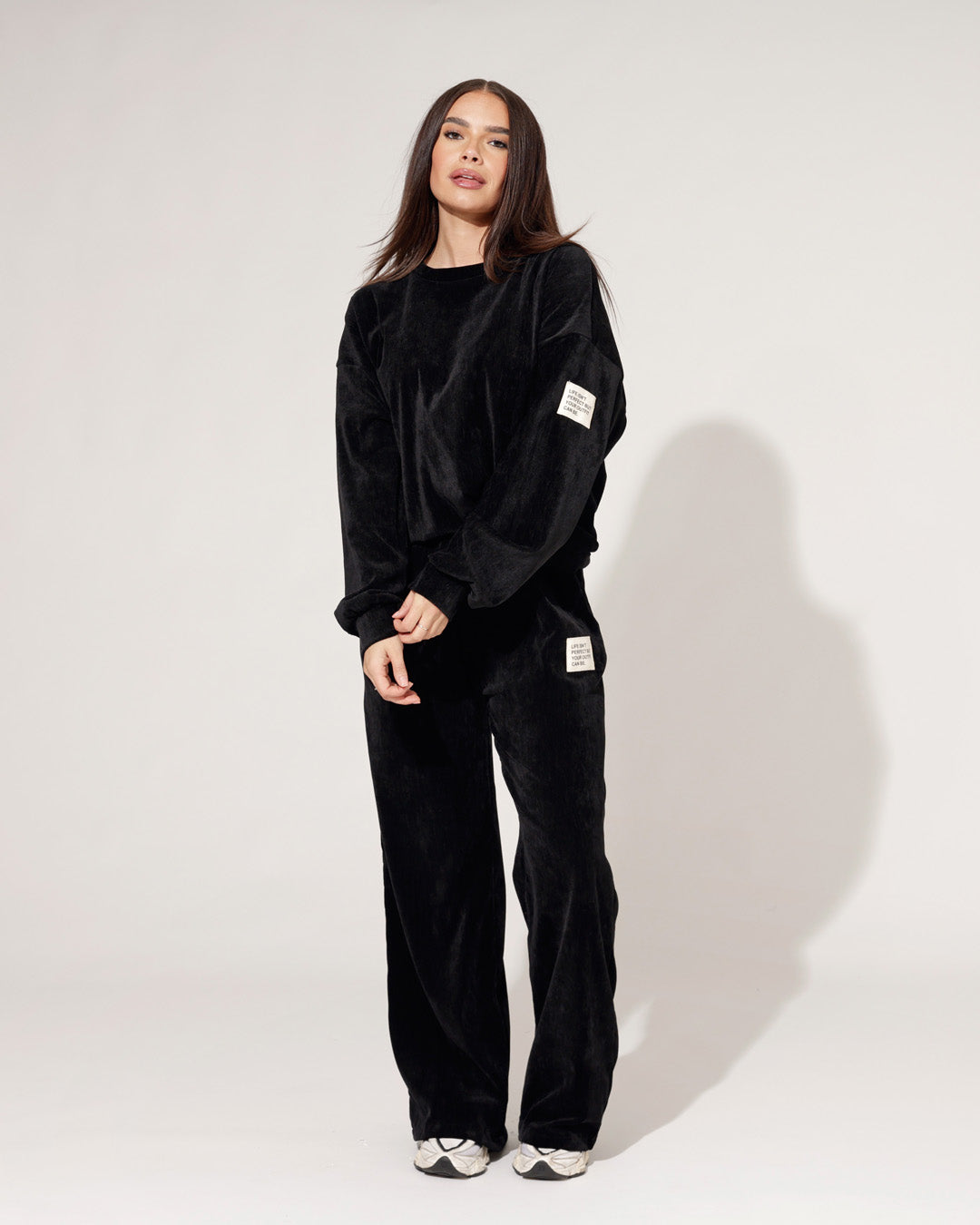 Huispak isn't Perfect // Suede Zwart