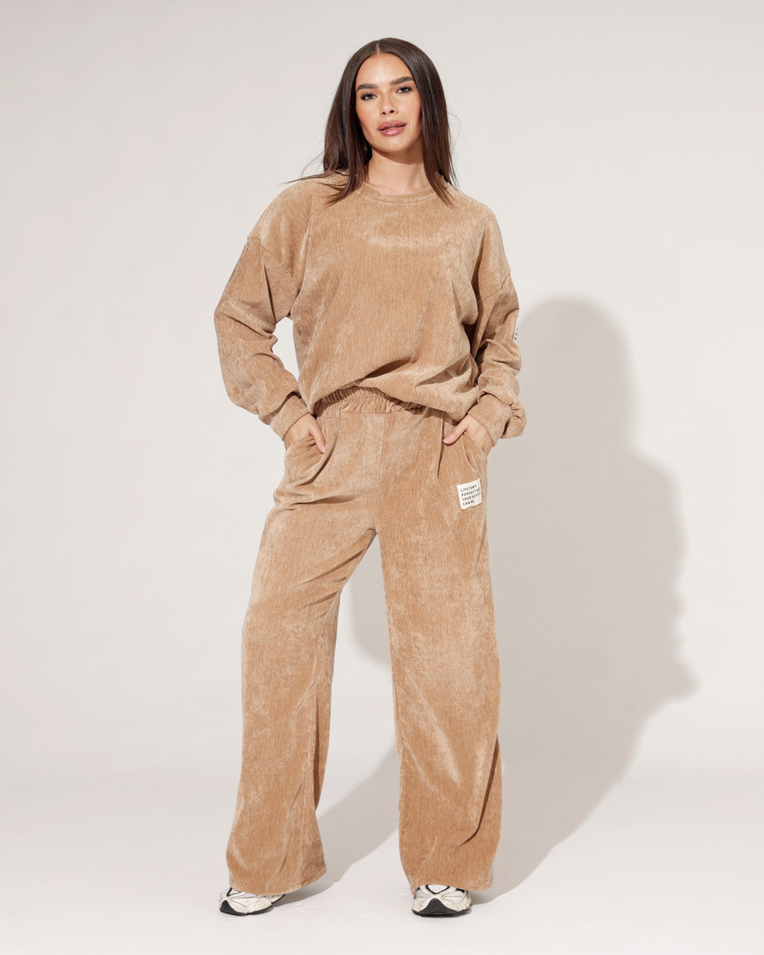 Huispak isn't Perfect // Suede Camel