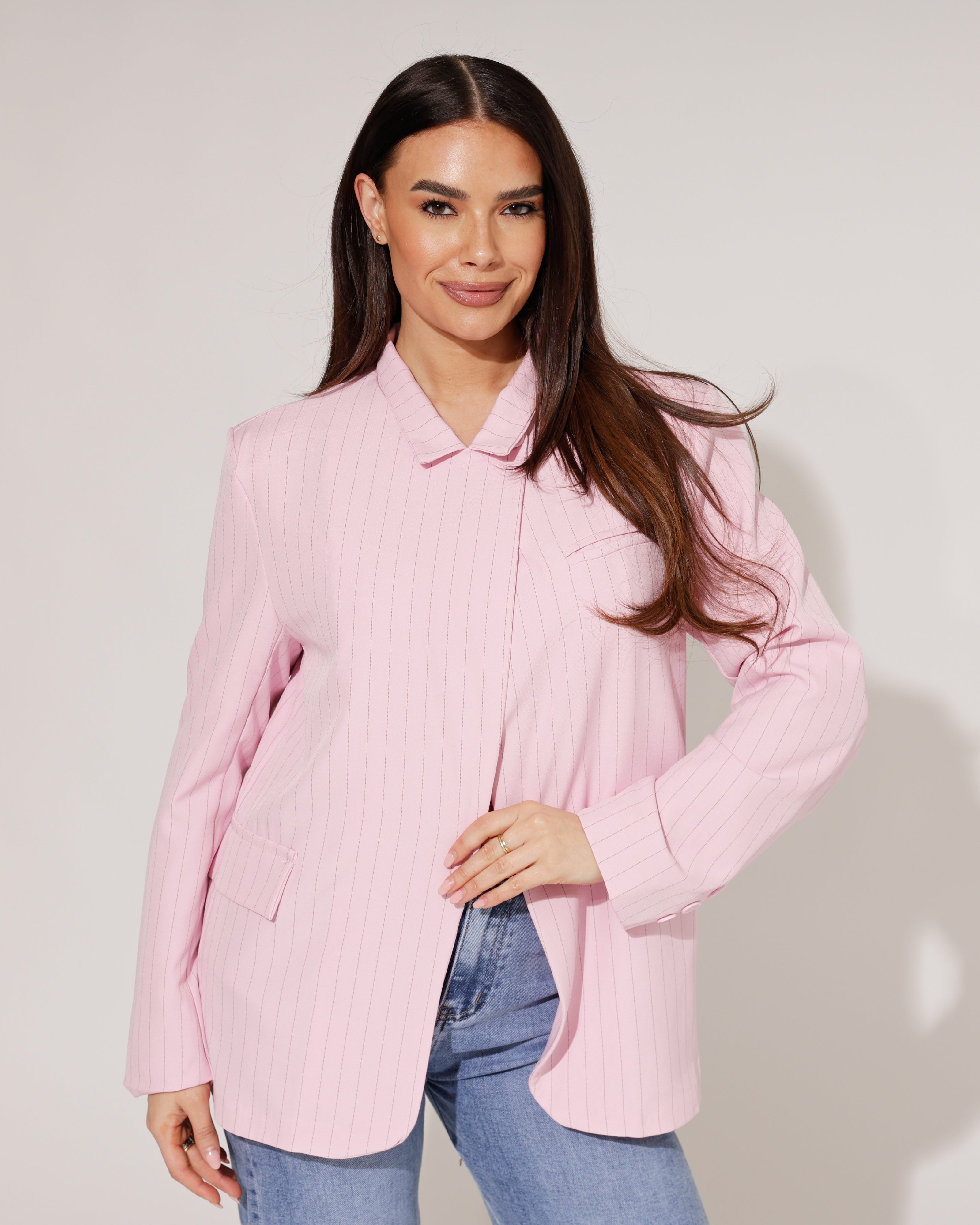 Blazer met knoop Cici Lichtroze