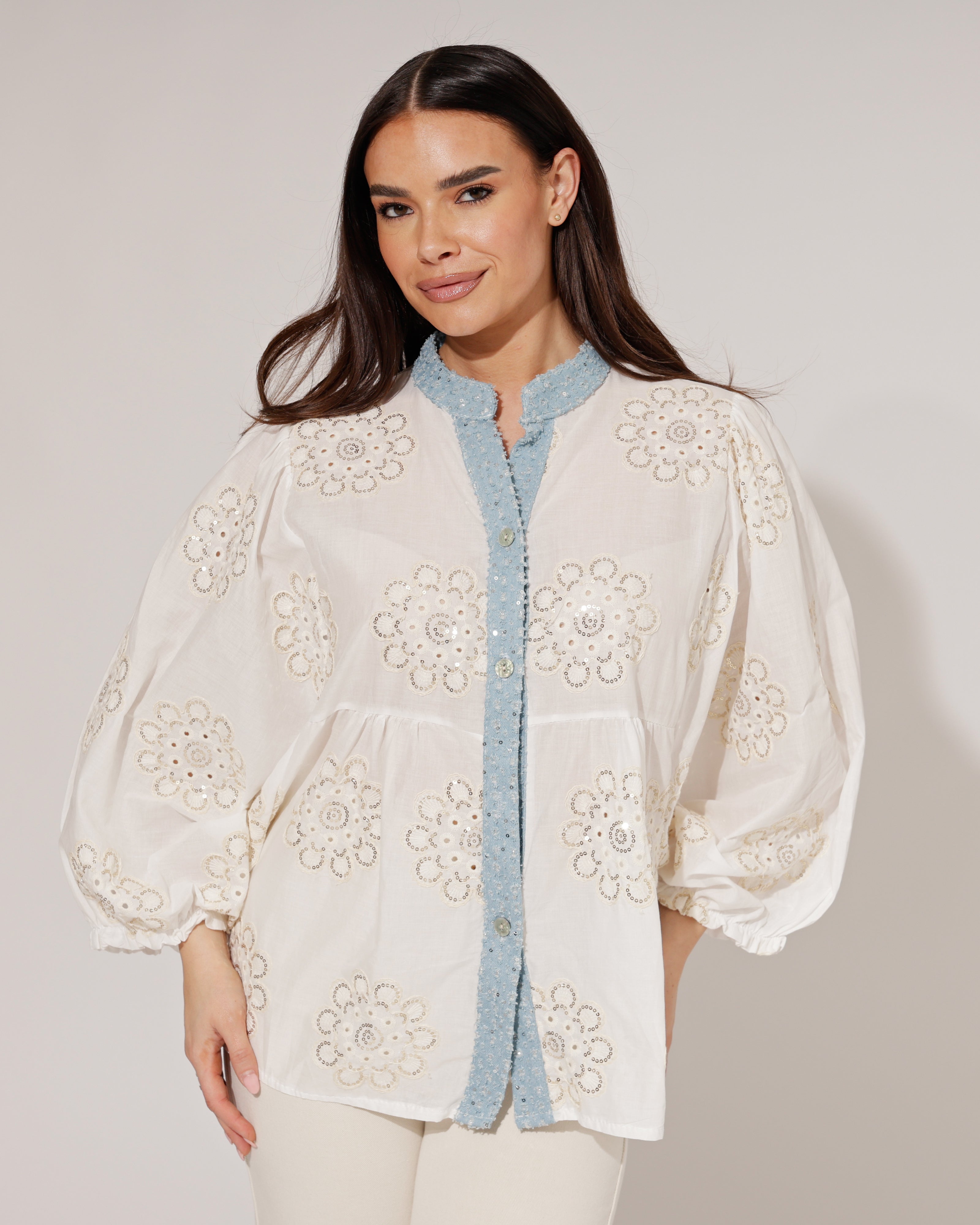 Blouse met bloemen en denim Sophie Wit