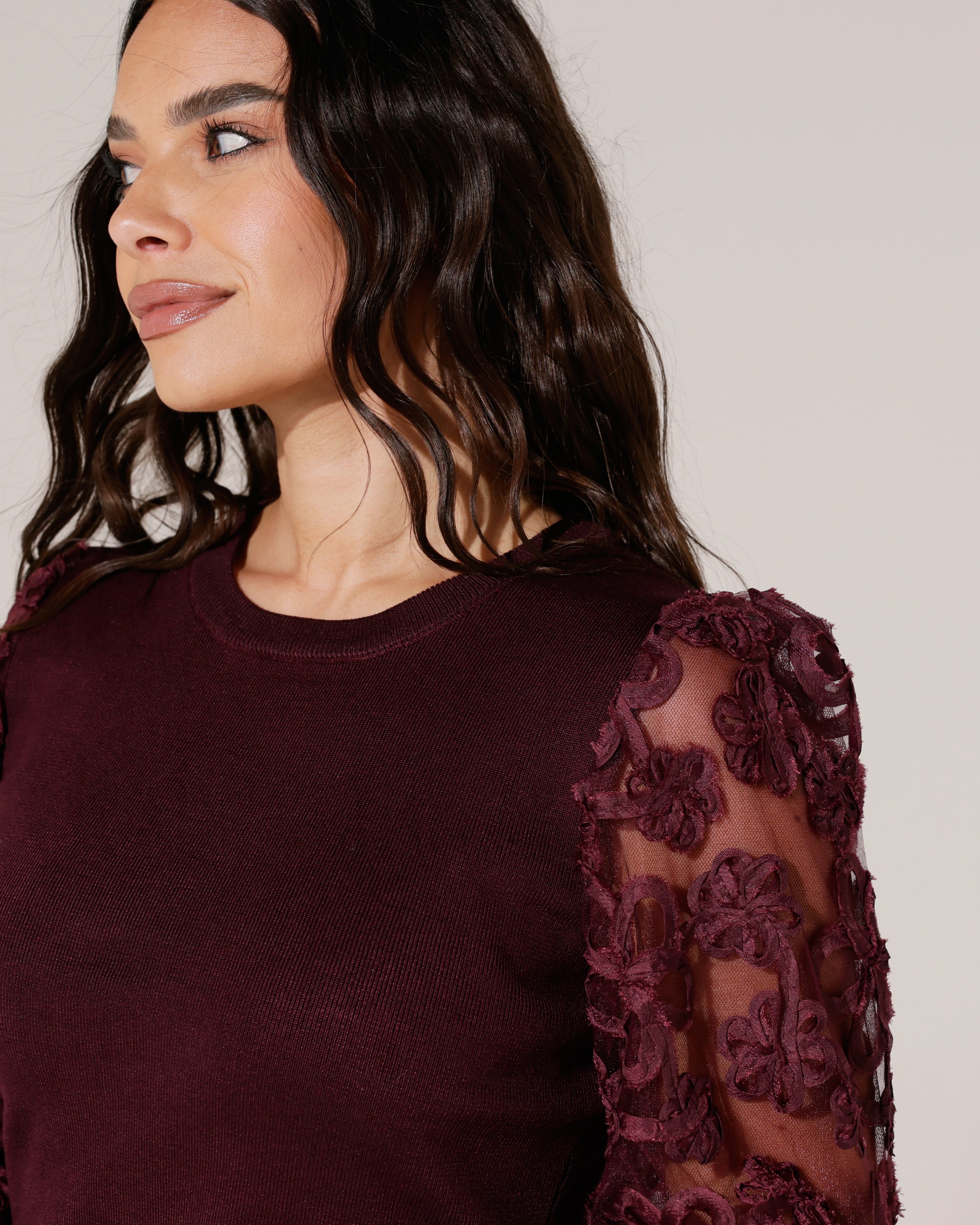 Top met voile mouwen met bloemen Lou Bordeaux
