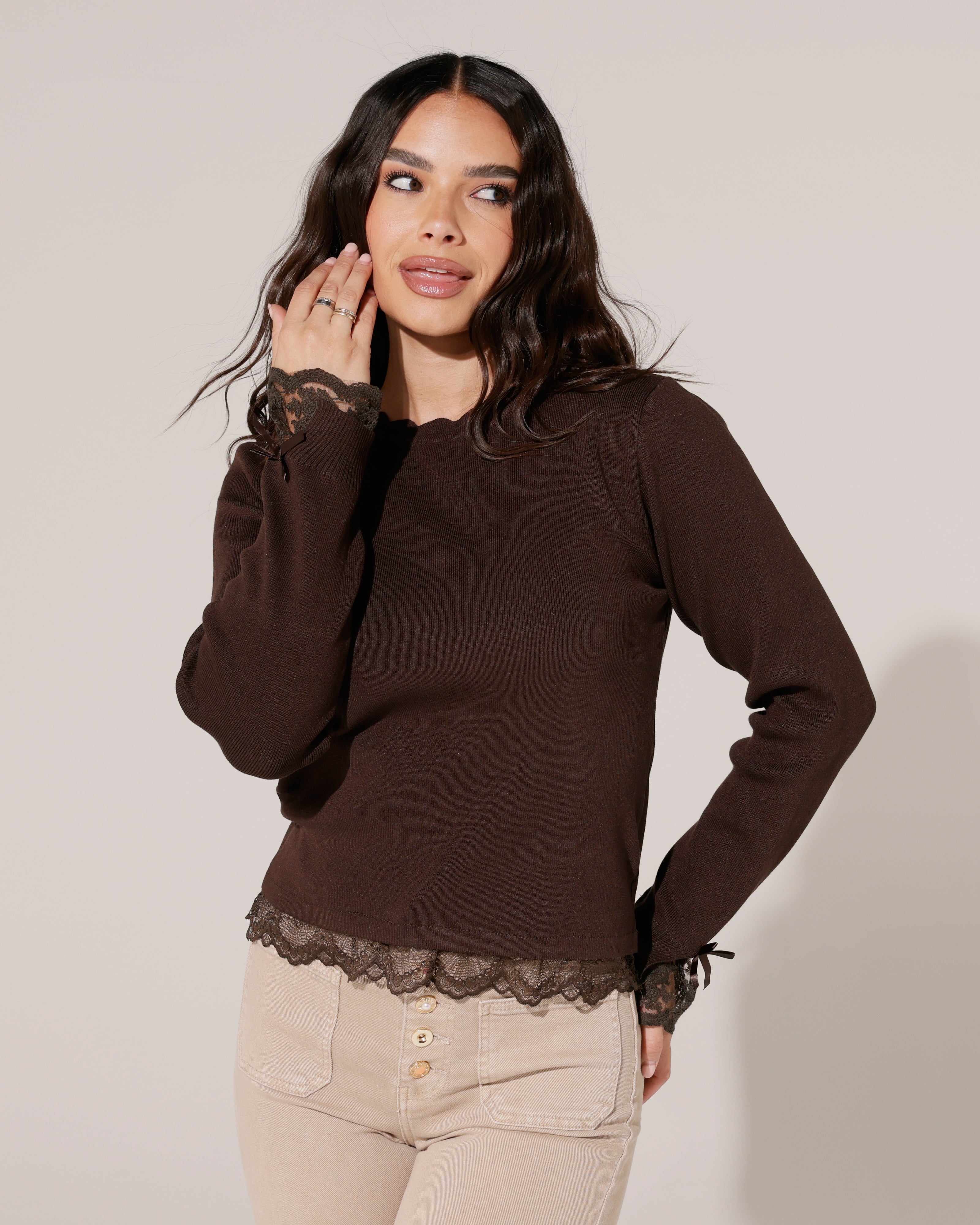 Top met kanten details Fenna Donkerbruin
