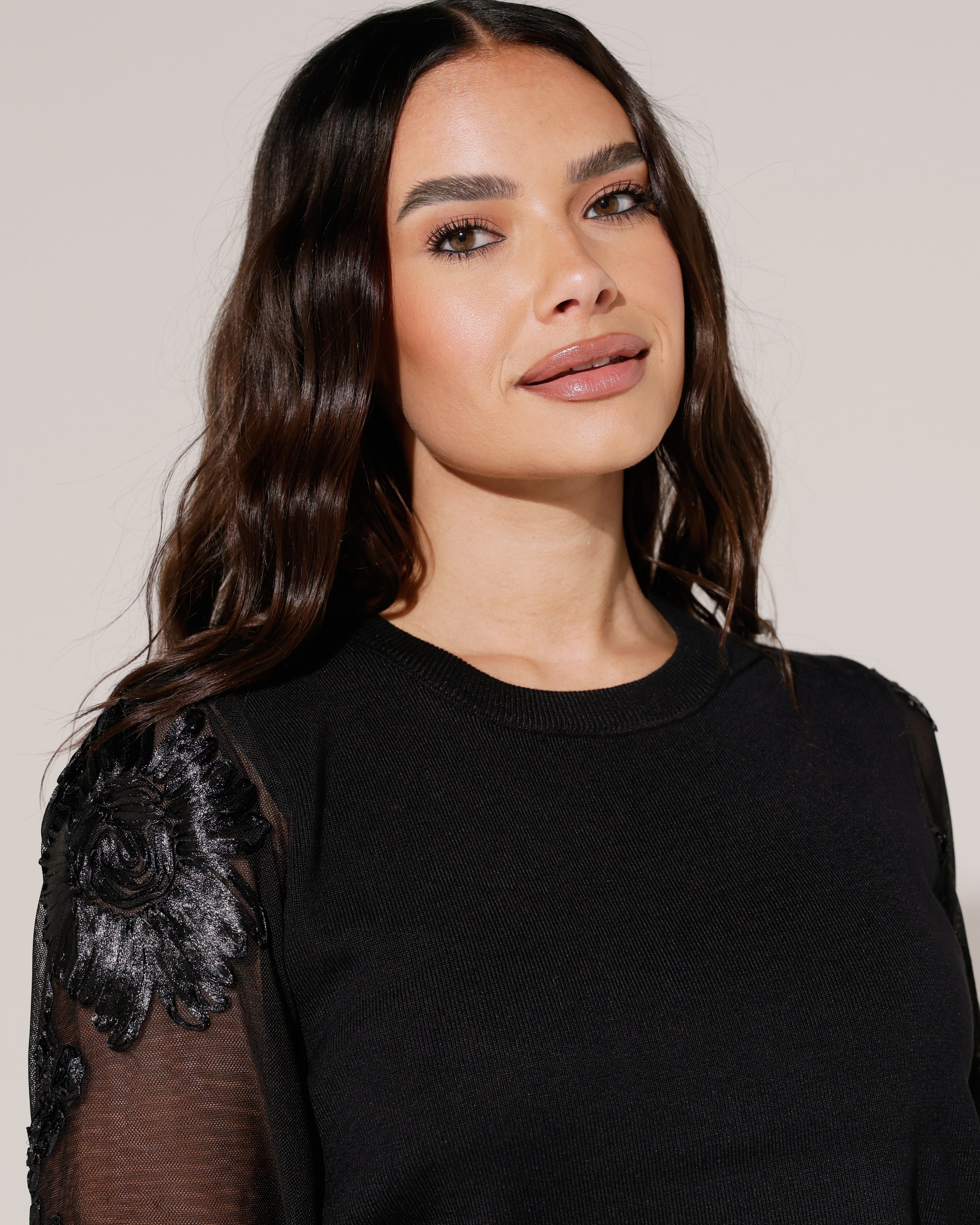 Top met voile mouwen Lela Zwart