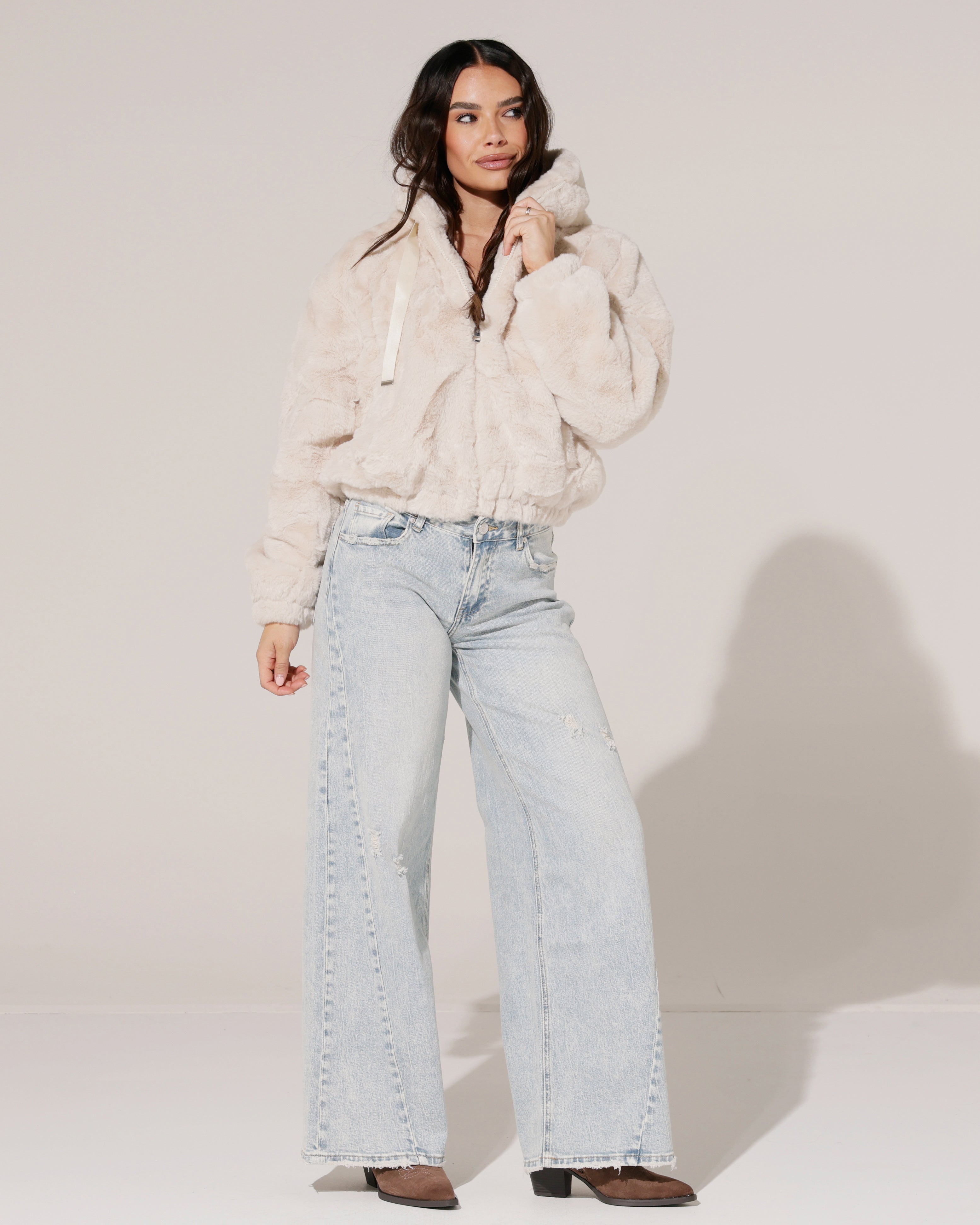 Fake fur jacket met capuchon Romy Beige