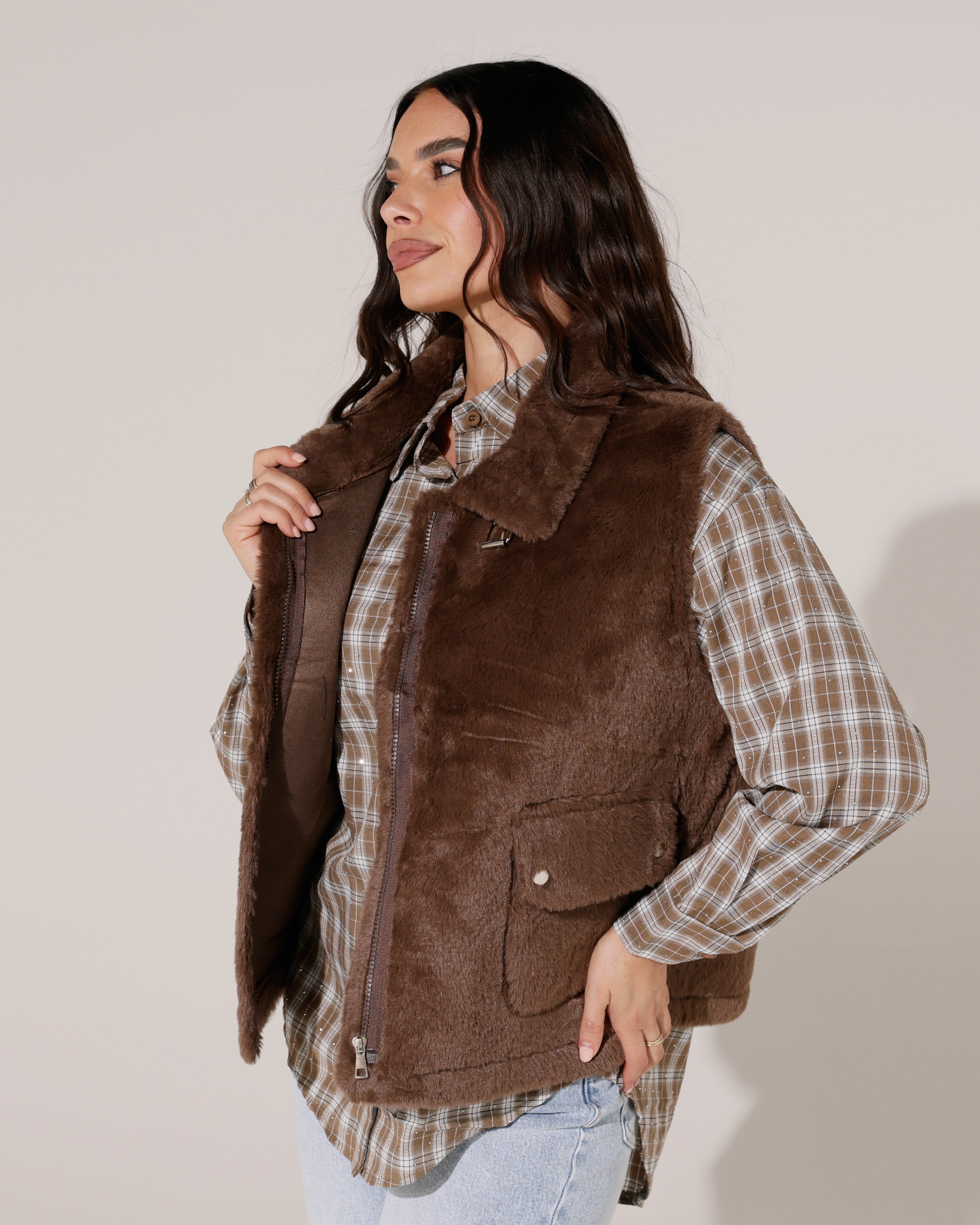 Fake fur bodywarmer Jony Donkerbruin