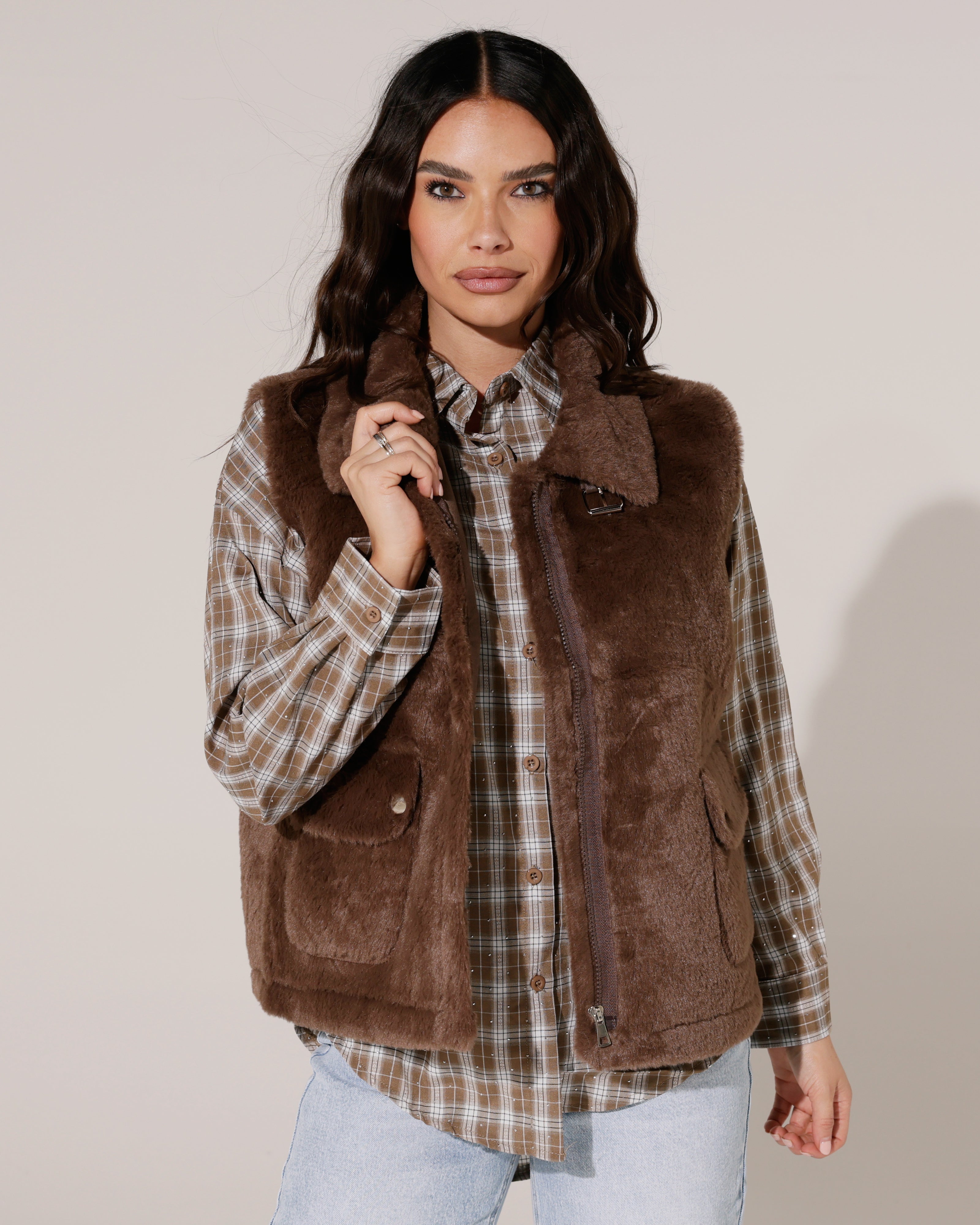 Fake fur bodywarmer Jony Donkerbruin