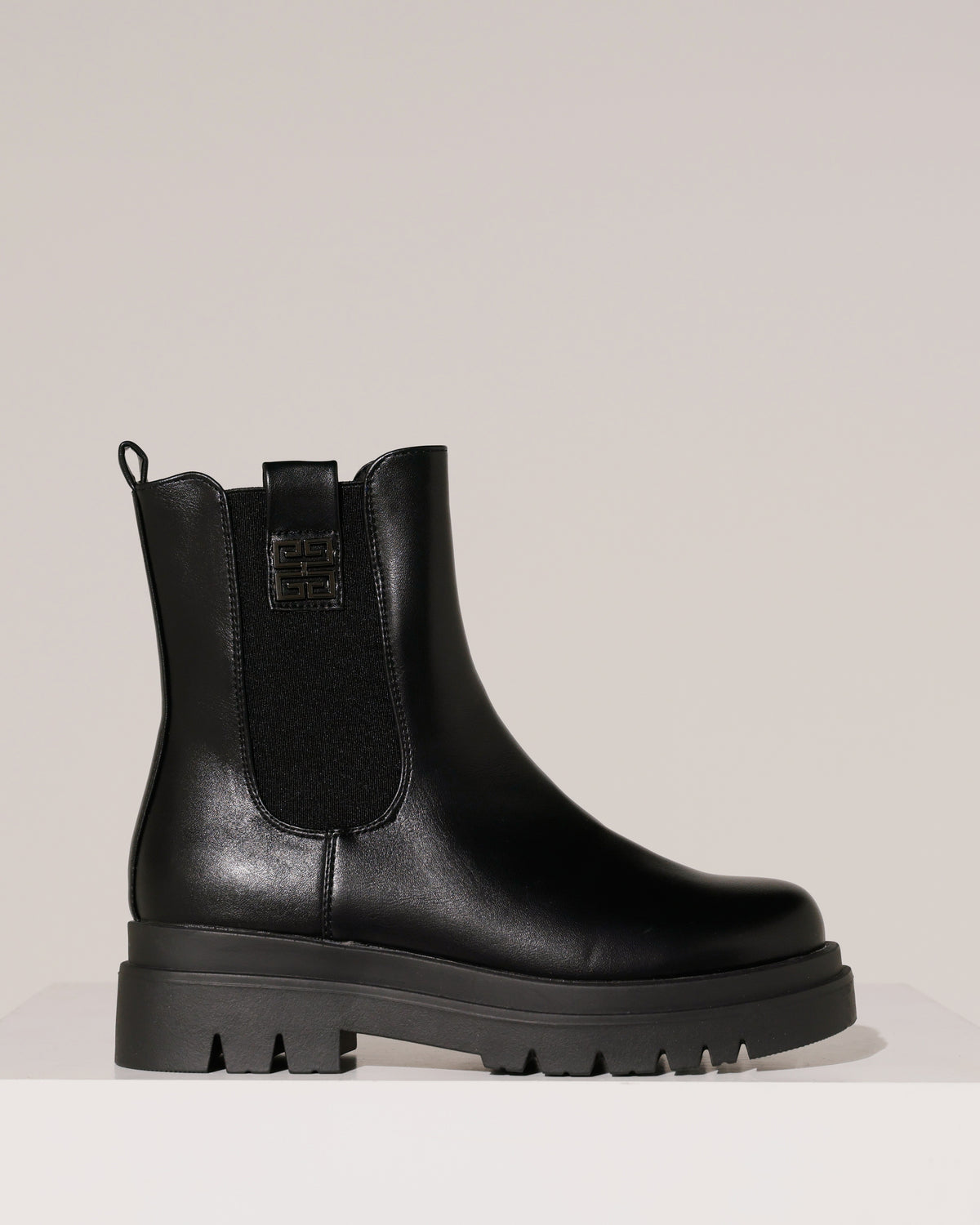 Chelsea boot met grove zool Nova Zwart