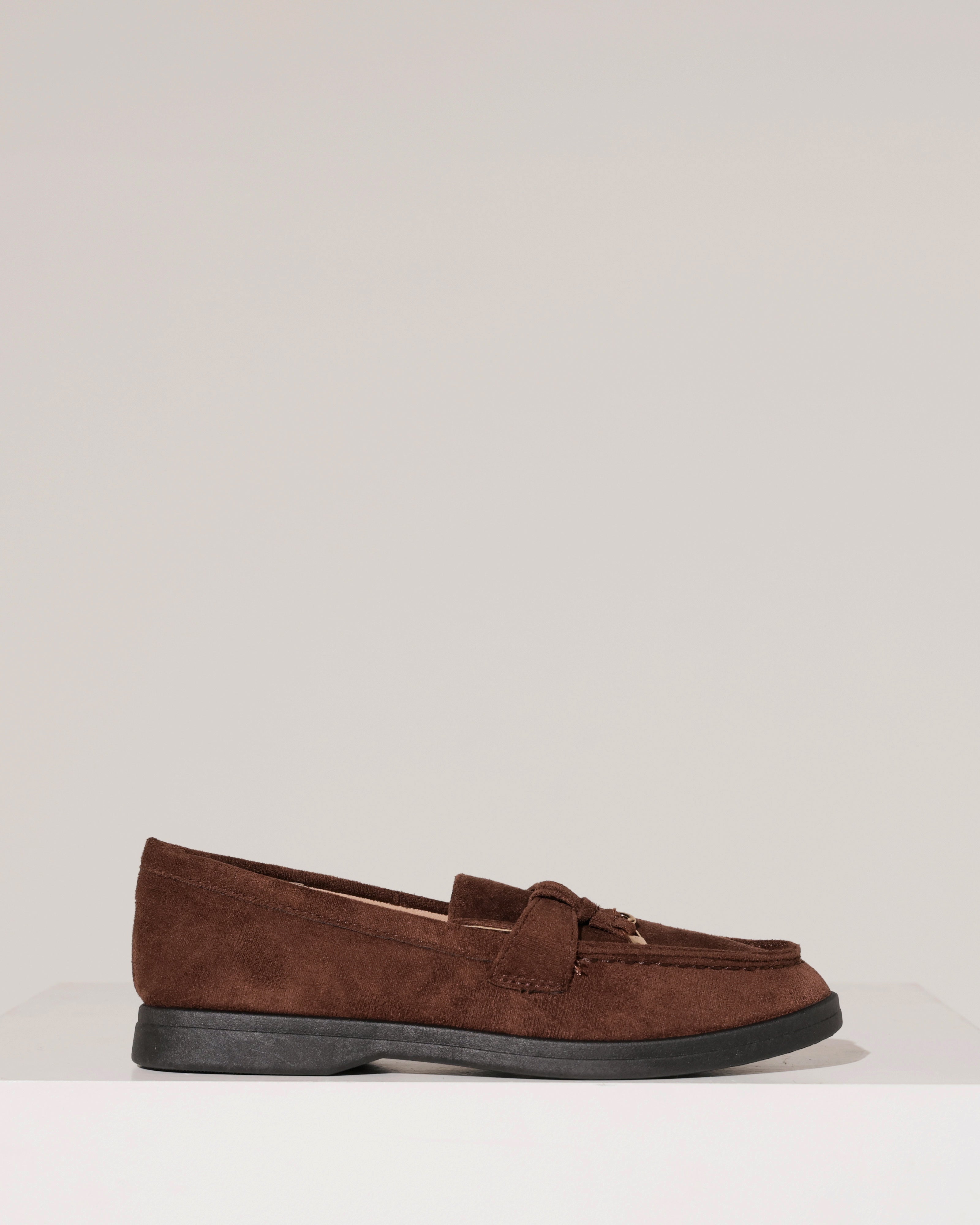 Loafer met goudkleurig detail Lesley Bruin
