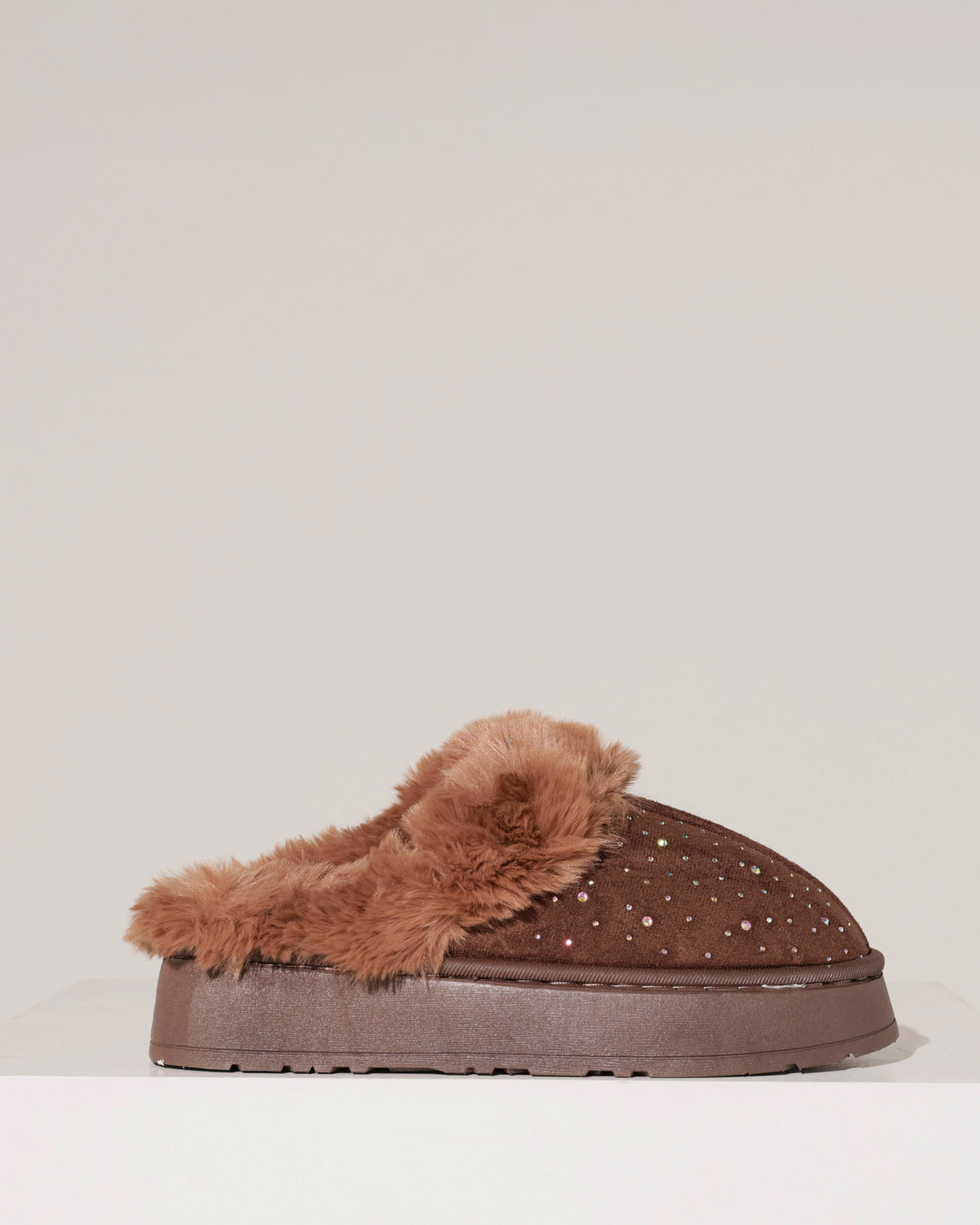 Pantoffel met strass en zachte voering Kiki Donkerbruin