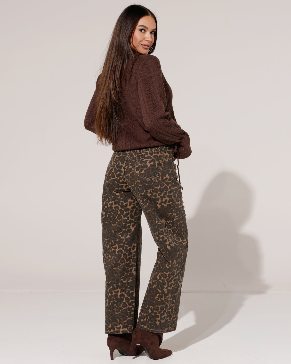 Jewelly | Ballon jeans met studs Yazz Panter Bruin