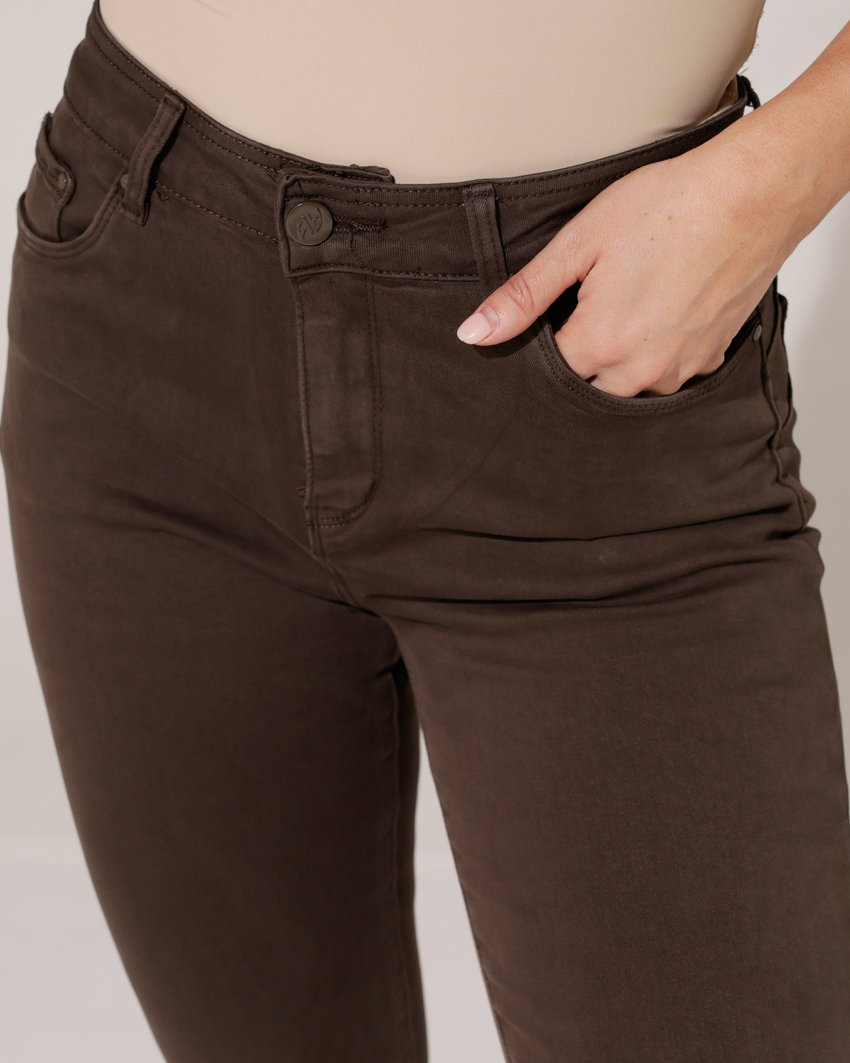 Ana & Lucy Skinny jeans, Push up Lucie-CM in donkerbruin, extra aanzicht 4