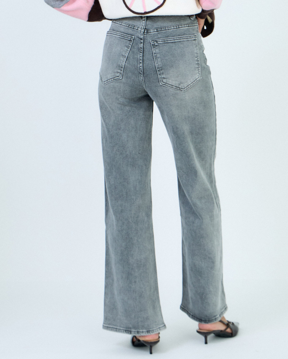 Ana & Lucy Wide leg jeans Noemie-3 in donkergrijs, extra aanzicht 2