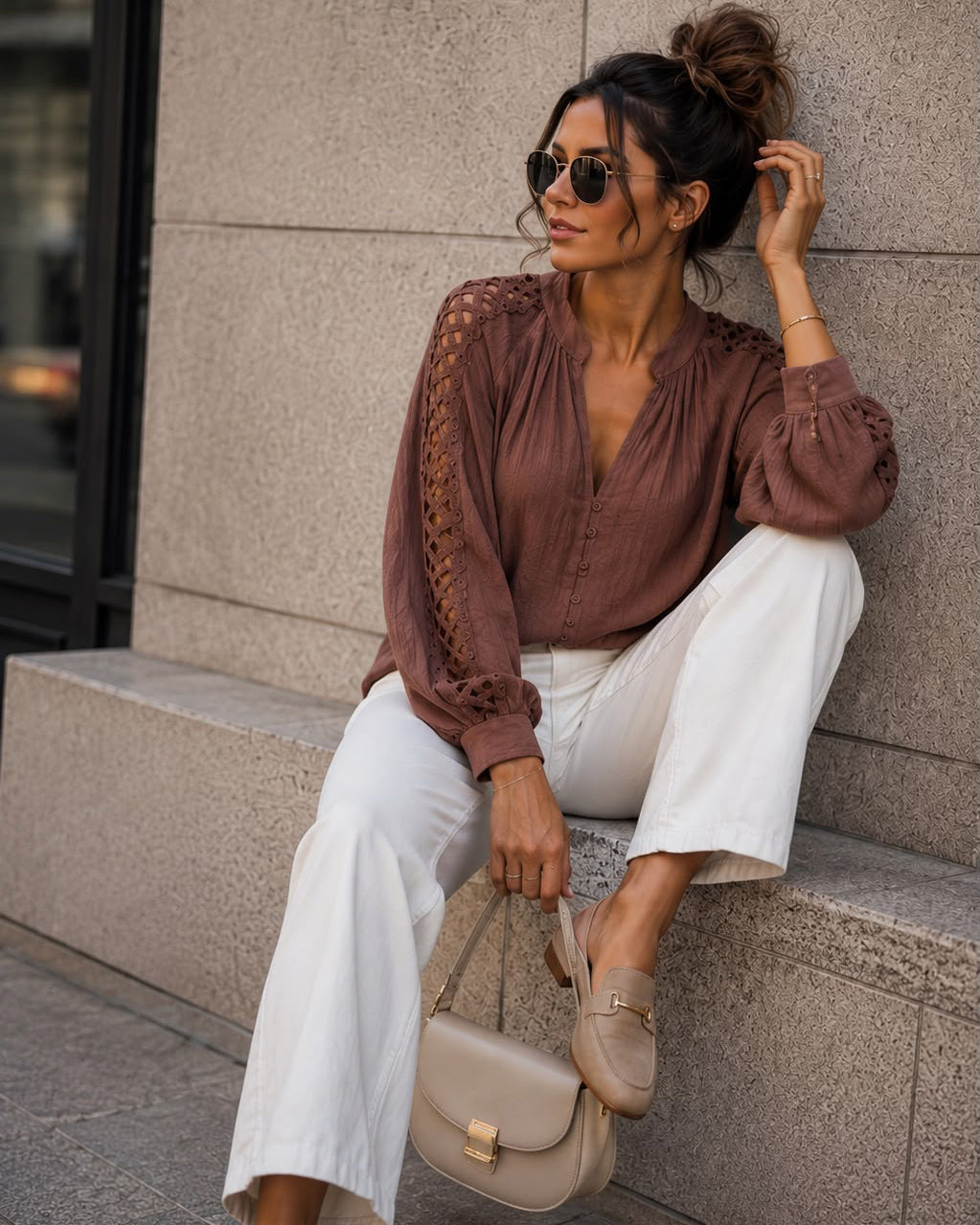 Blouse met open mouwen Nataly in bruin, detailfoto