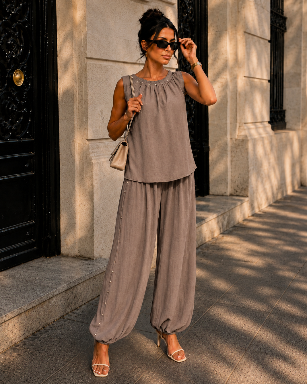 Co-ord set met studs Livia Taupe