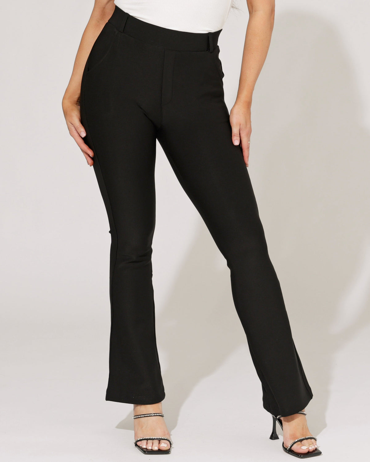 Flared broek Nora in zwart
