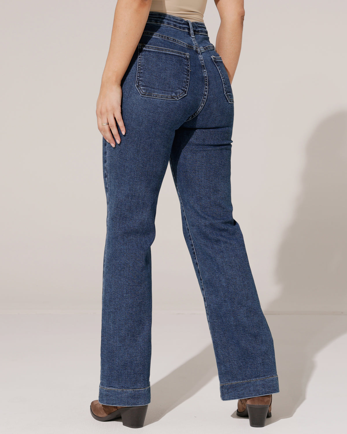 Folyrose Wide leg jeans Mika-D in donkerblauw, extra aanzicht 3