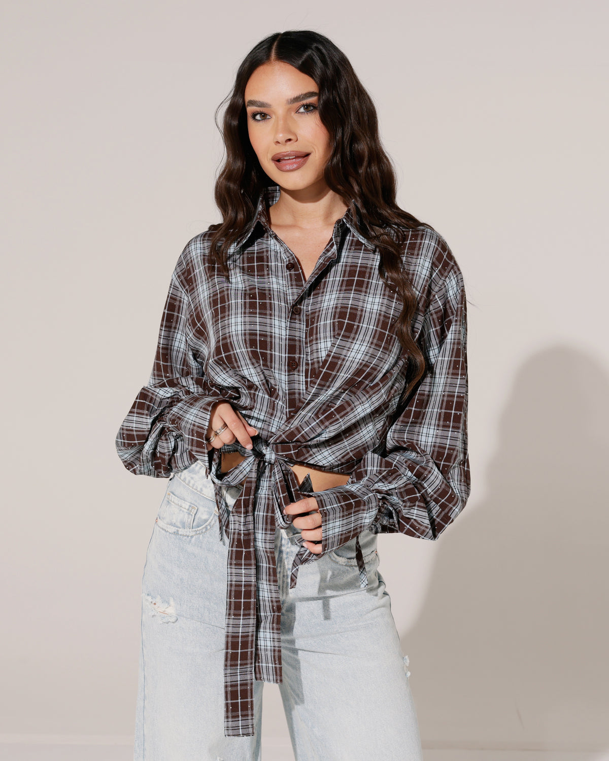 Geruite blouse met strik en strass Frenn Donkerbruin/ in lichtblauw