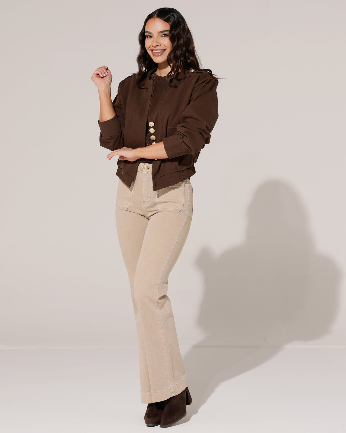Jacket met goudkleurige knopen Edith in donkerbruin, extra aanzicht 2