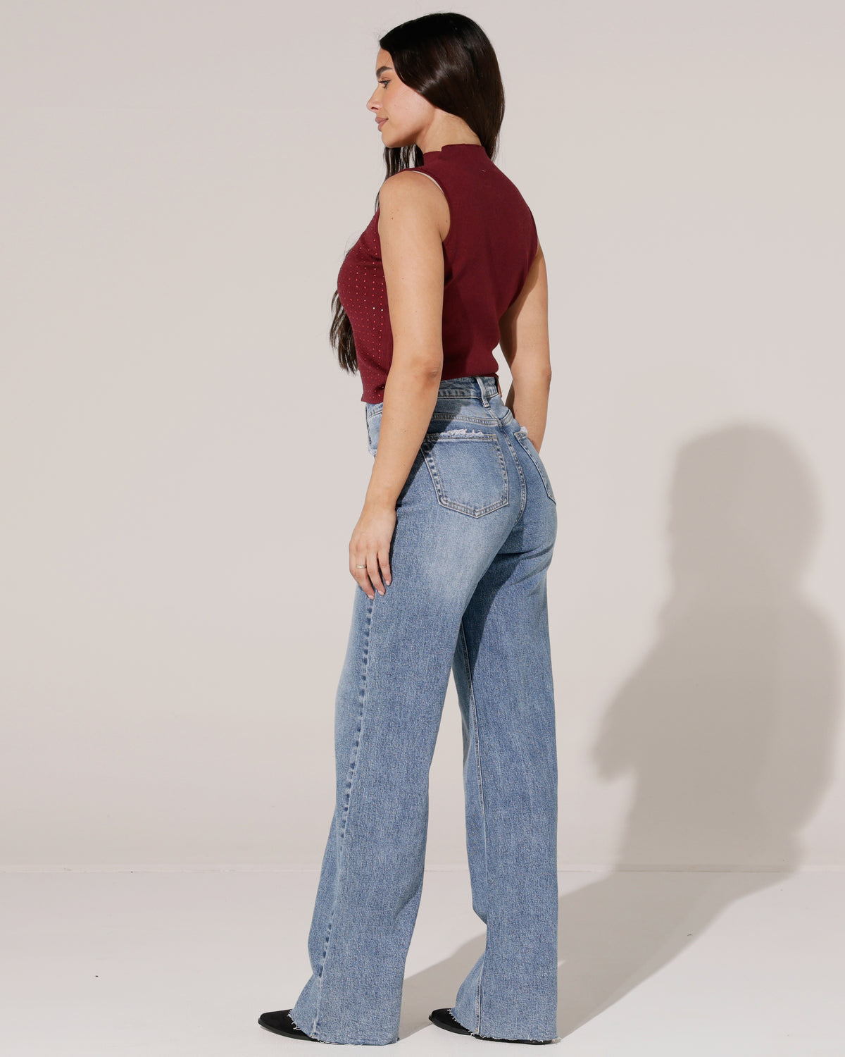 Mouwloze top met glitters Ivy in bordeaux, extra aanzicht 4