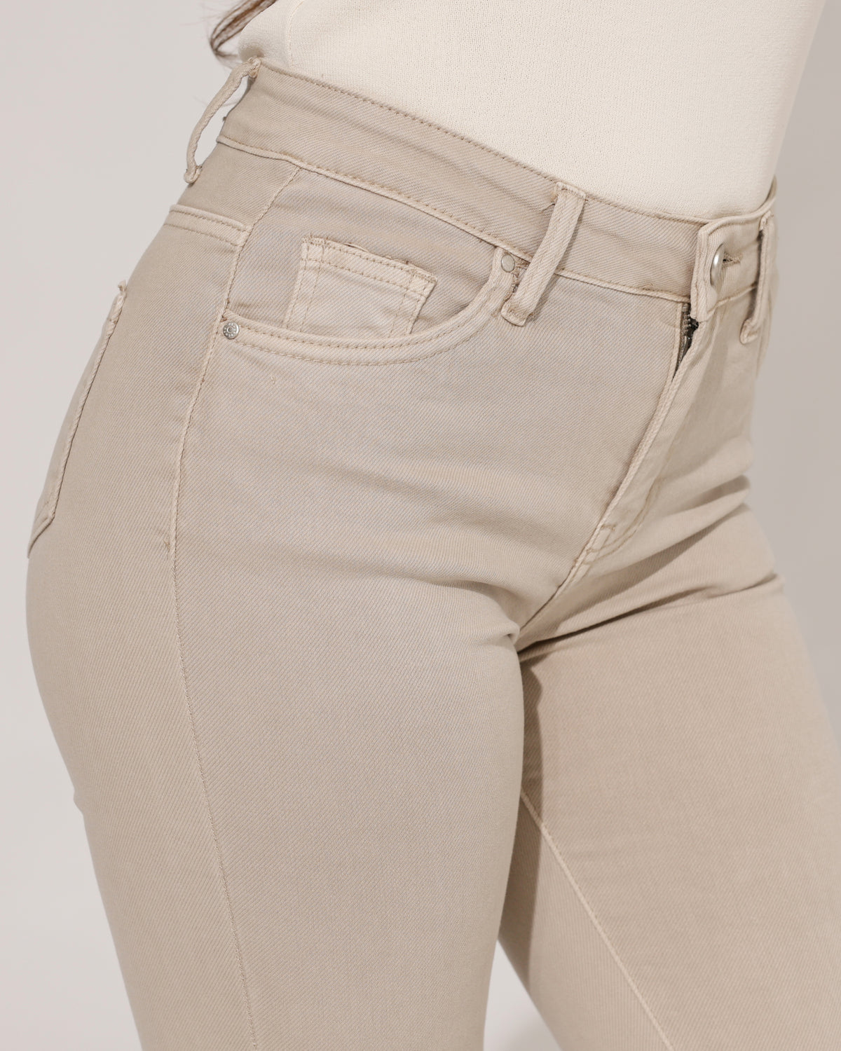 Redseventy Flared jeans Janey-5 in zand, extra aanzicht 5