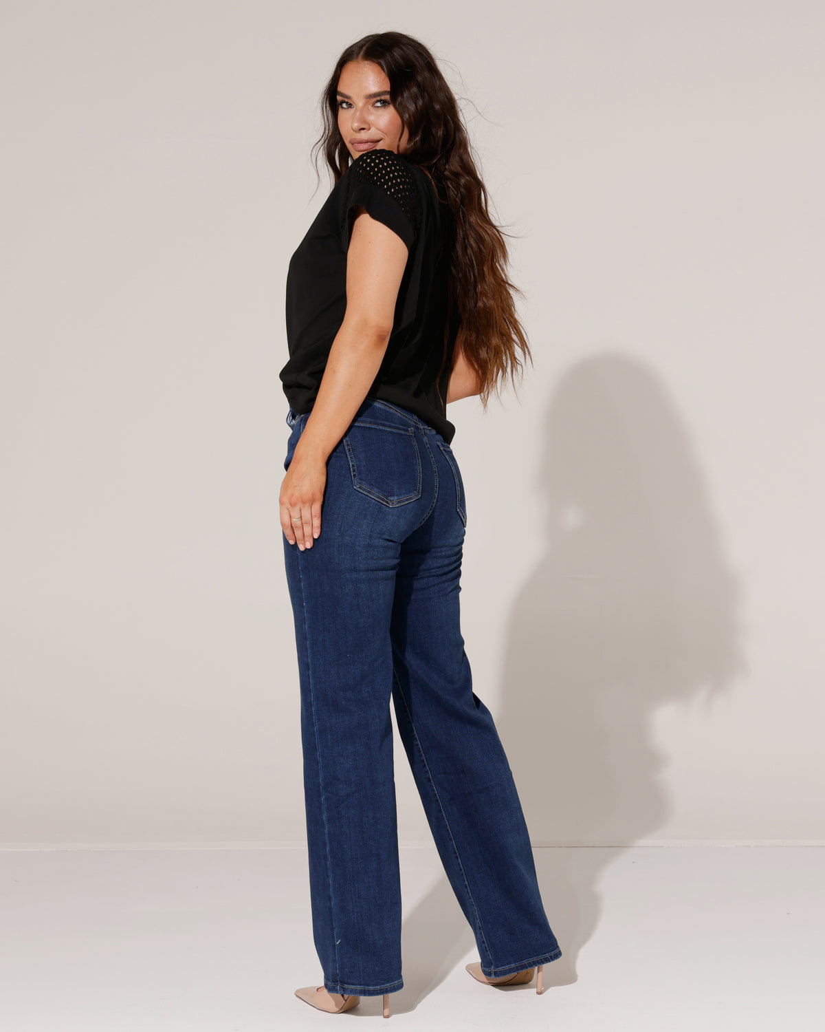Redseventy Wide leg jeans, extra long Yilly-15 in donkerblauw, extra aanzicht 2