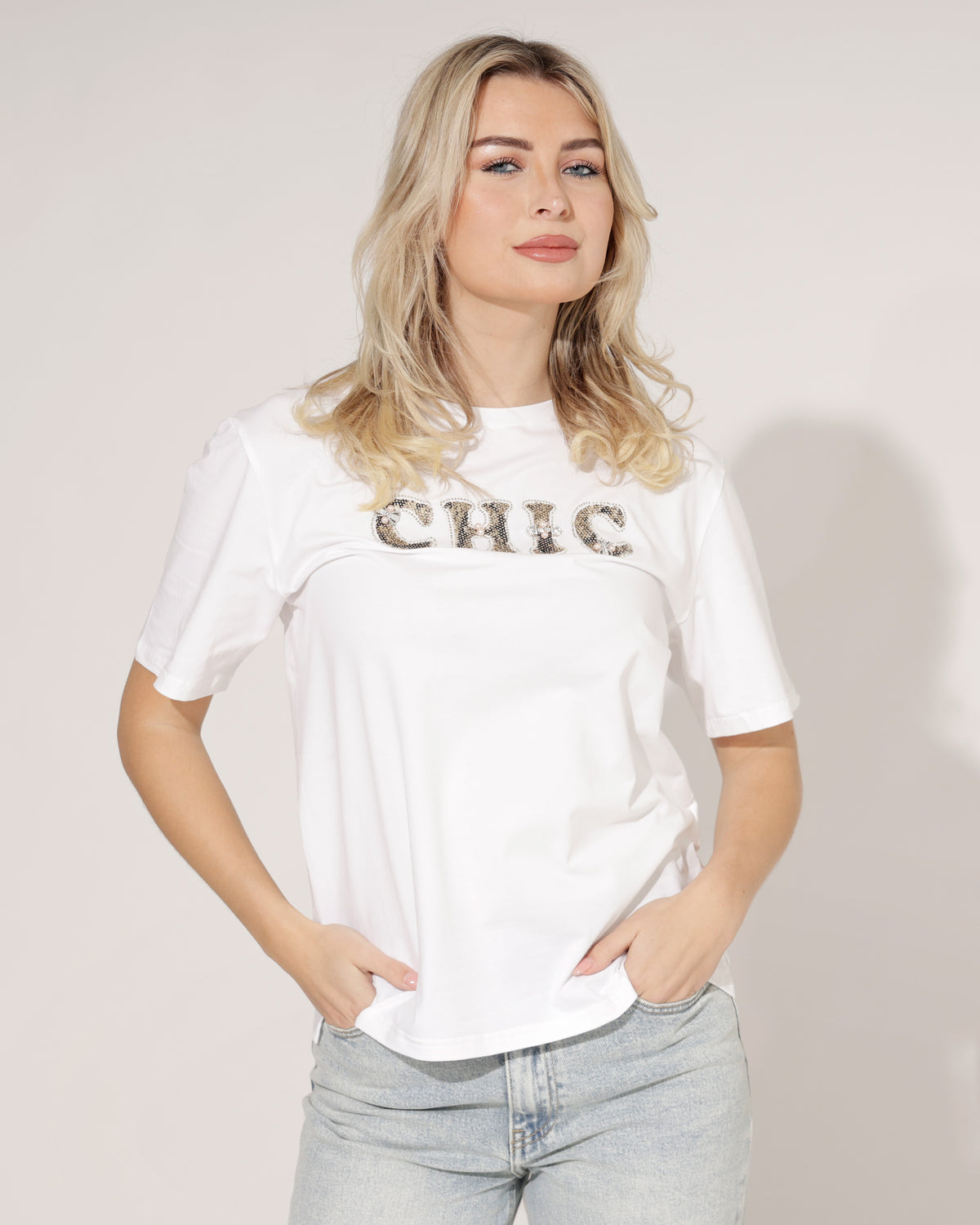 T-shirt Chic in wit