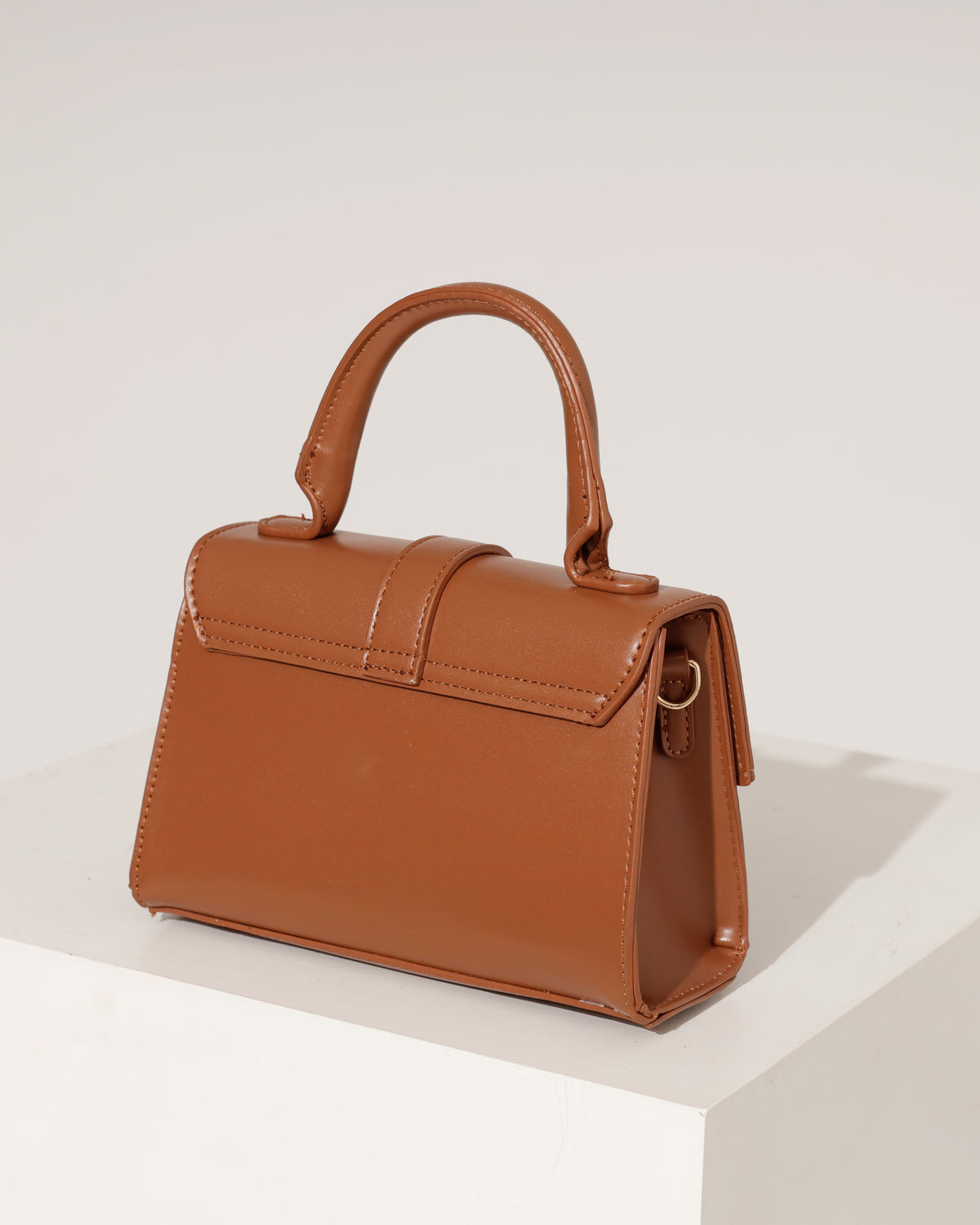 Tas Rosina in camel, extra aanzicht 2