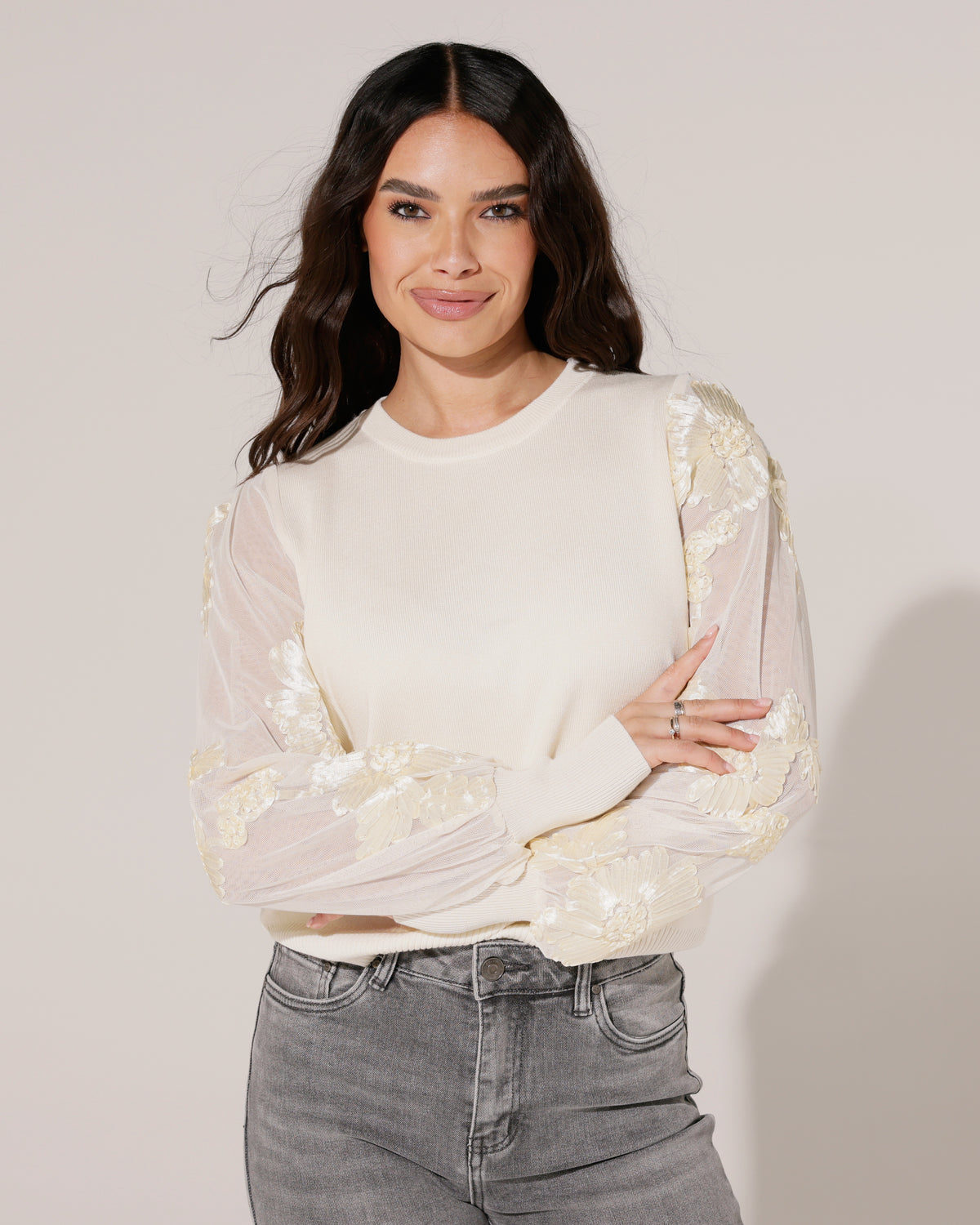 Top met voile mouwen Lela in beige, extra aanzicht 2