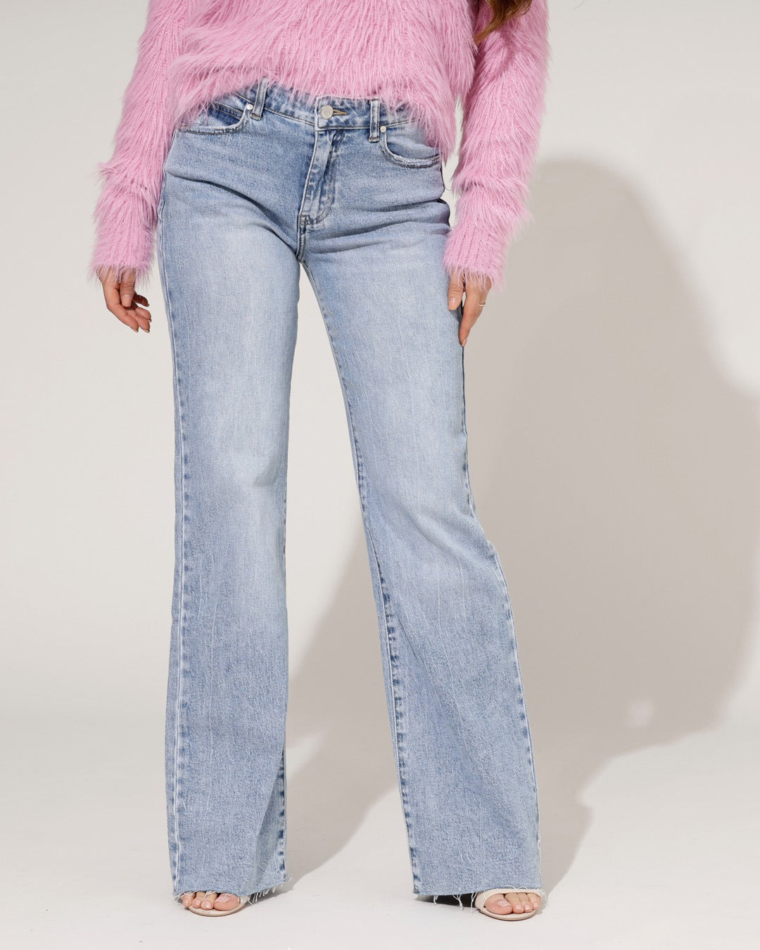 Queen Hearts | Wide leg, straight jeans Misty Blauw