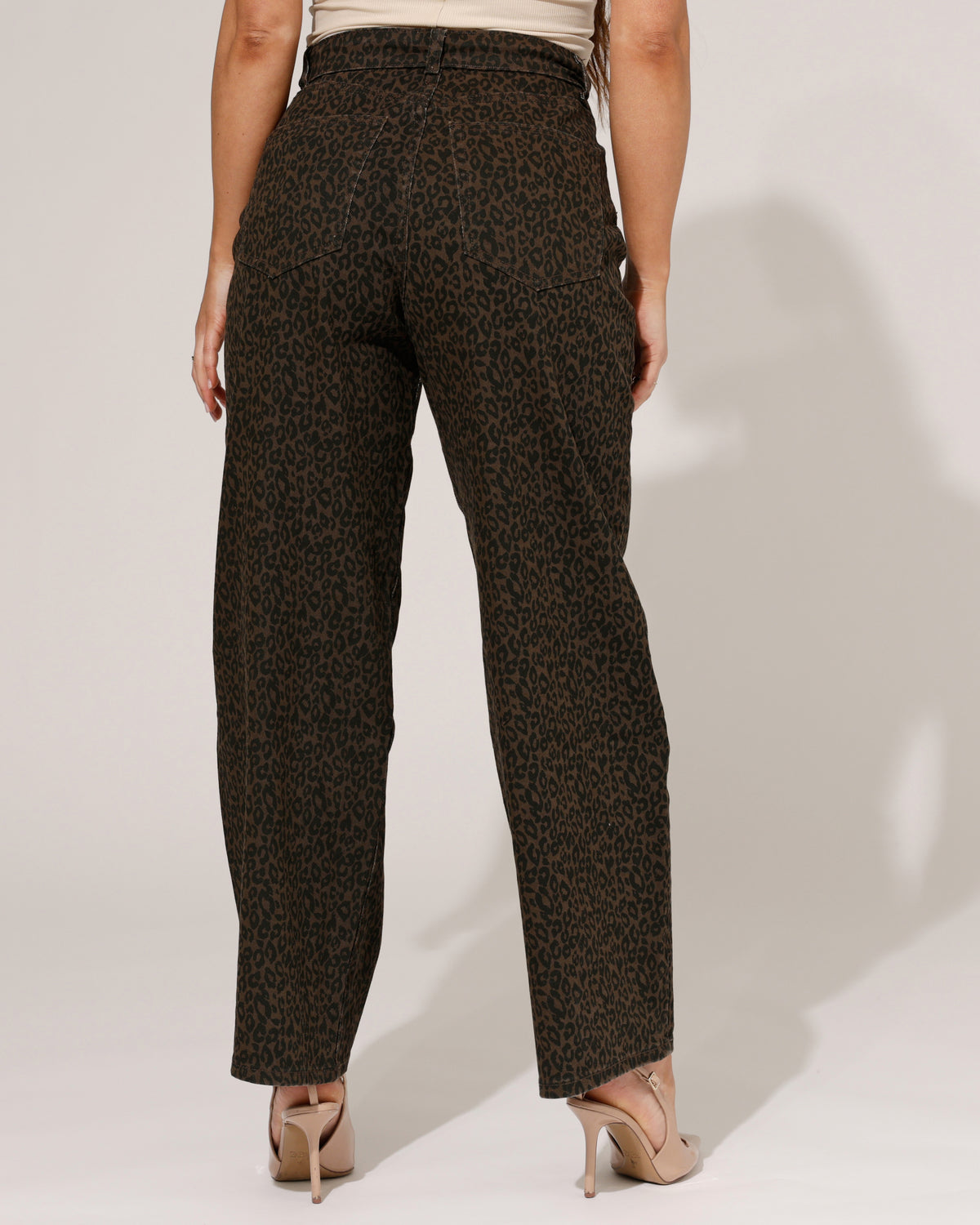 VS Miss Barrel jeans Faye Panter in bruin, extra aanzicht 3