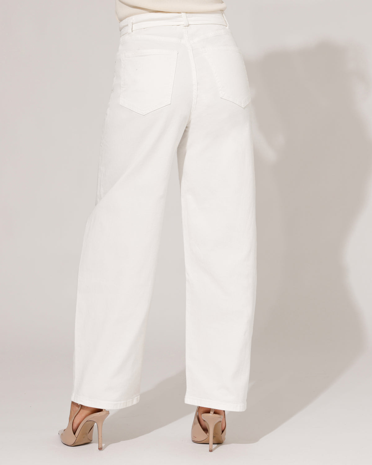 VS Miss Barrel jeans omslag Elin in wit, extra aanzicht 2