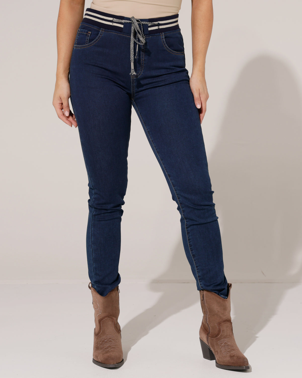 ZAC & ZOE Jog Jeans Ivy-NA in donkerblauw, extra aanzicht 2