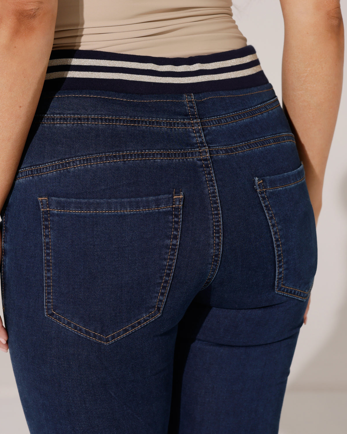 ZAC & ZOE Jog Jeans Ivy-NA in donkerblauw, extra aanzicht 4